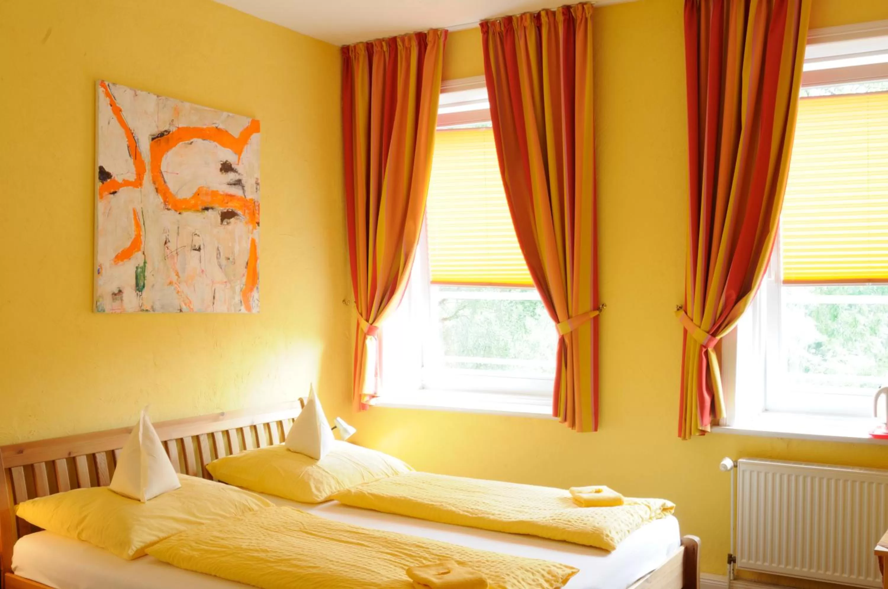 Photo of the whole room, Bed in Hotel zur alten Stadtmauer