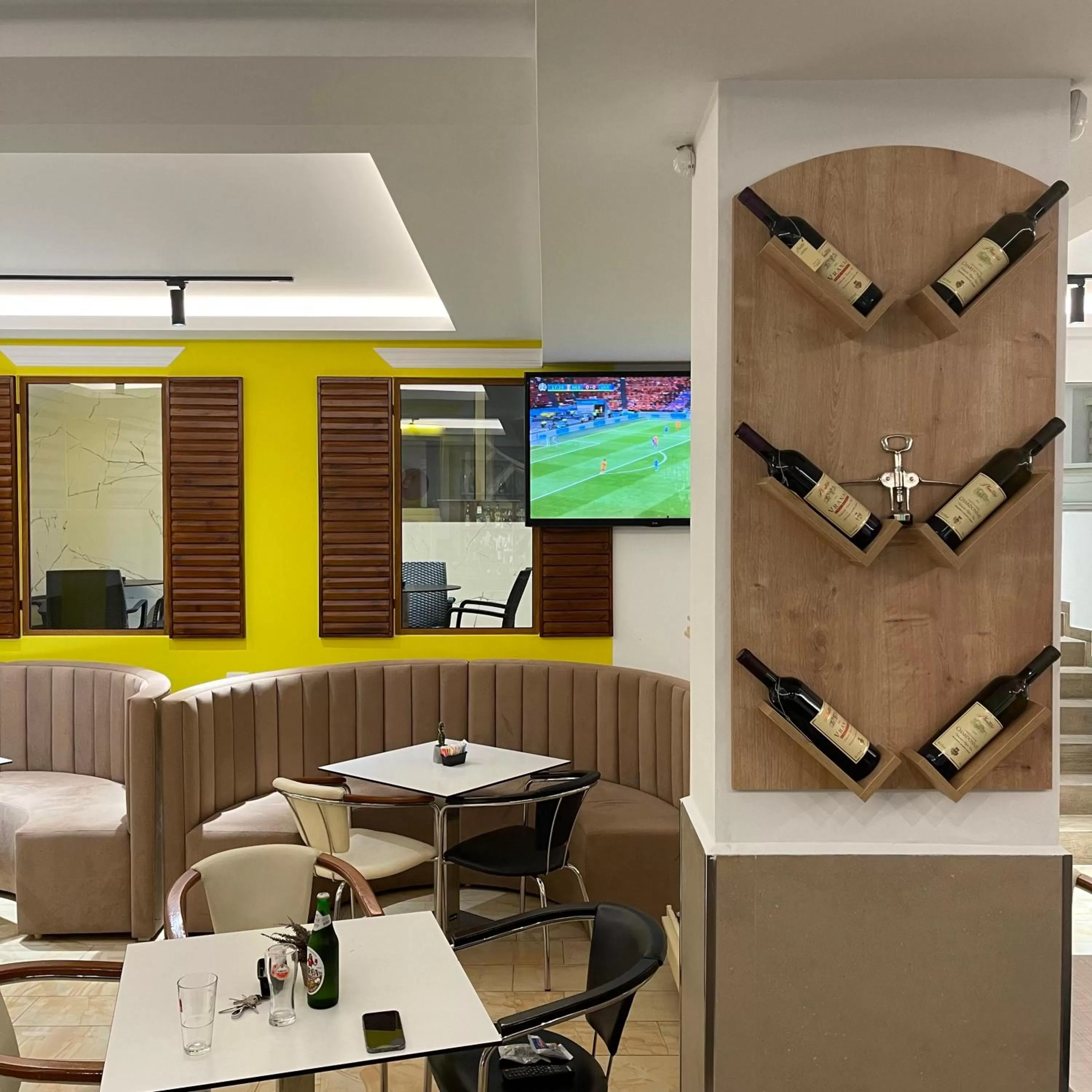 TV and multimedia in Bobi Hotel