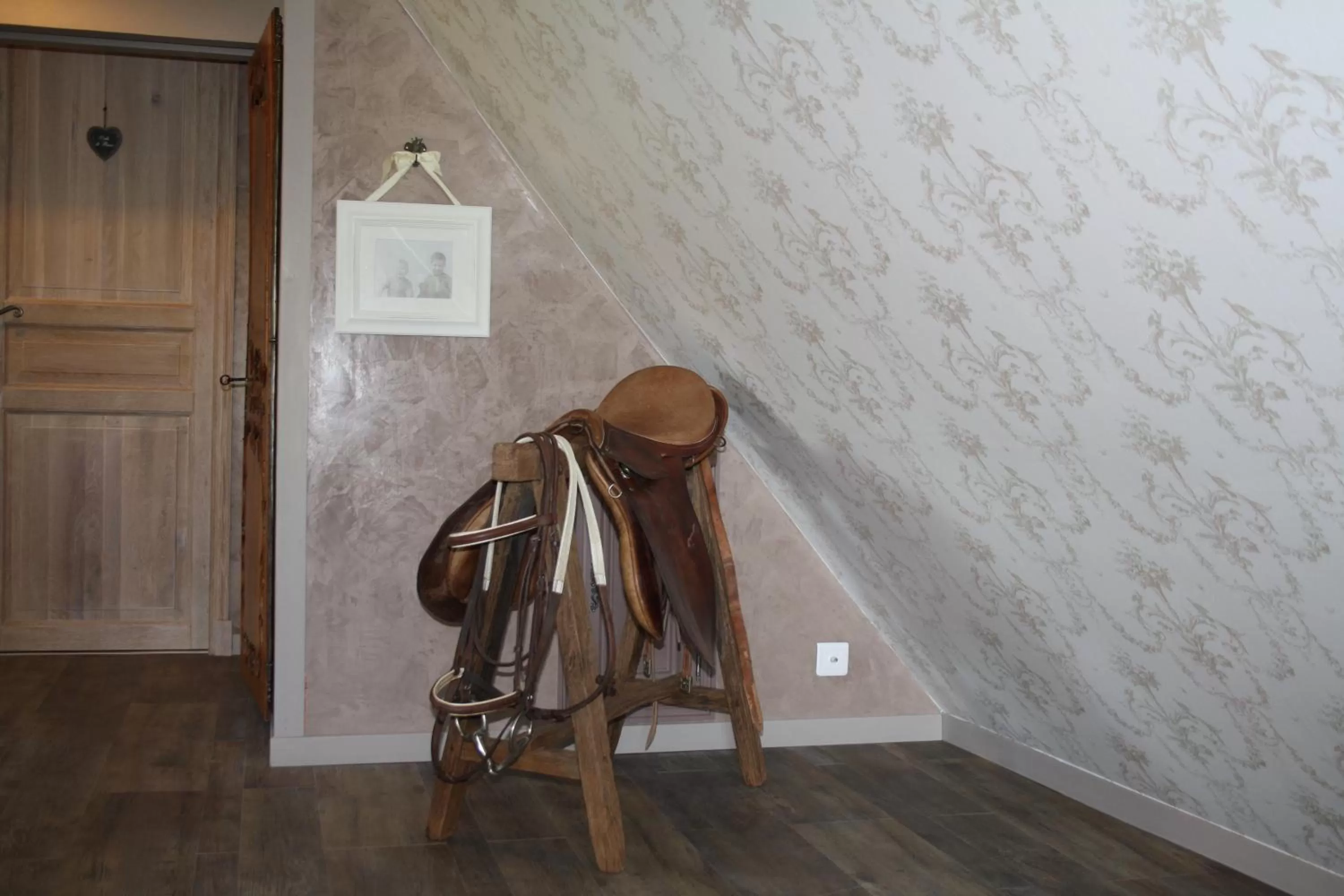 Bedroom, Coffee/Tea Facilities in Chambres et Table d'Hôtes Les Machetières
