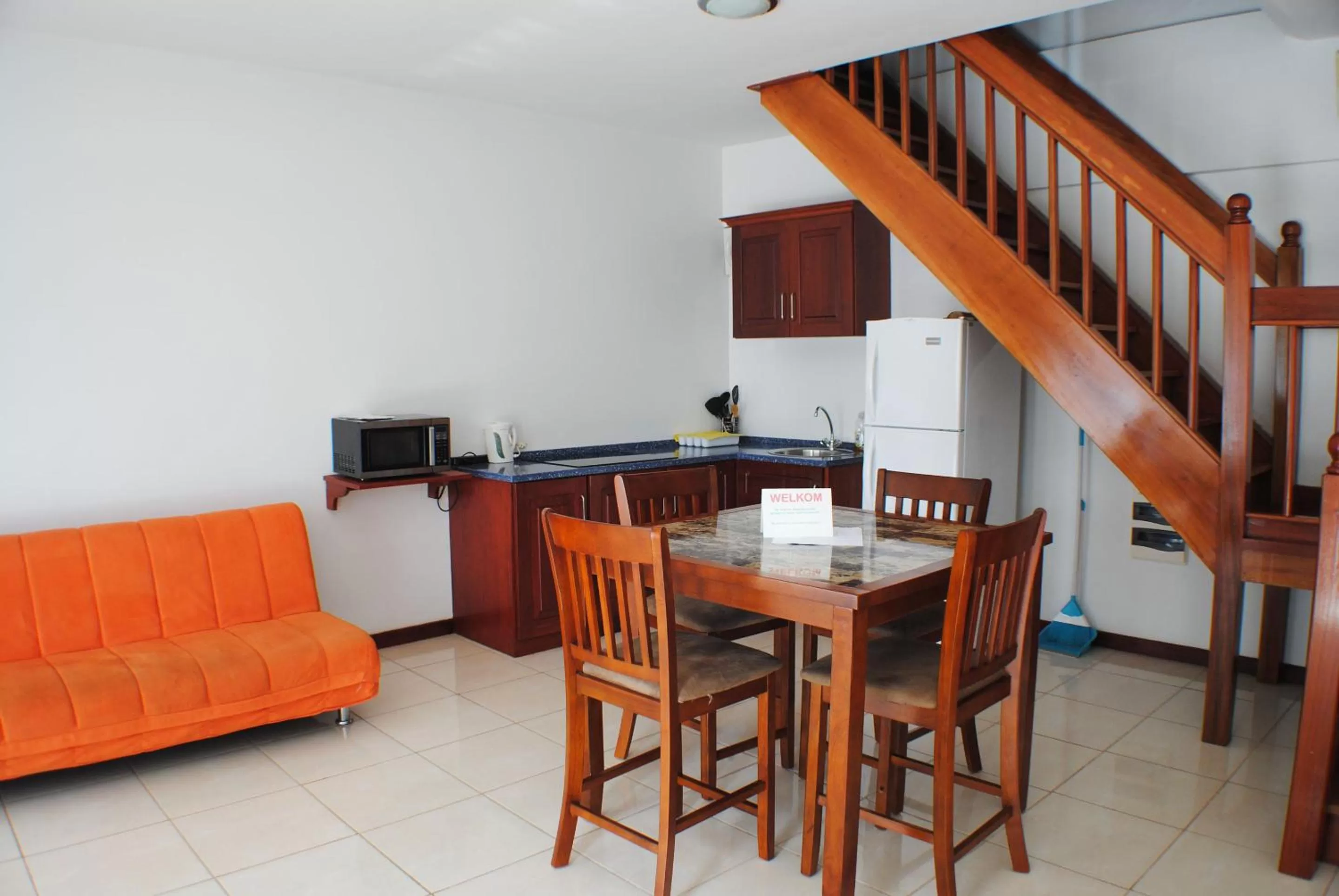 Kitchen or kitchenette, Kitchen/Kitchenette in Joah Inn Appartementen