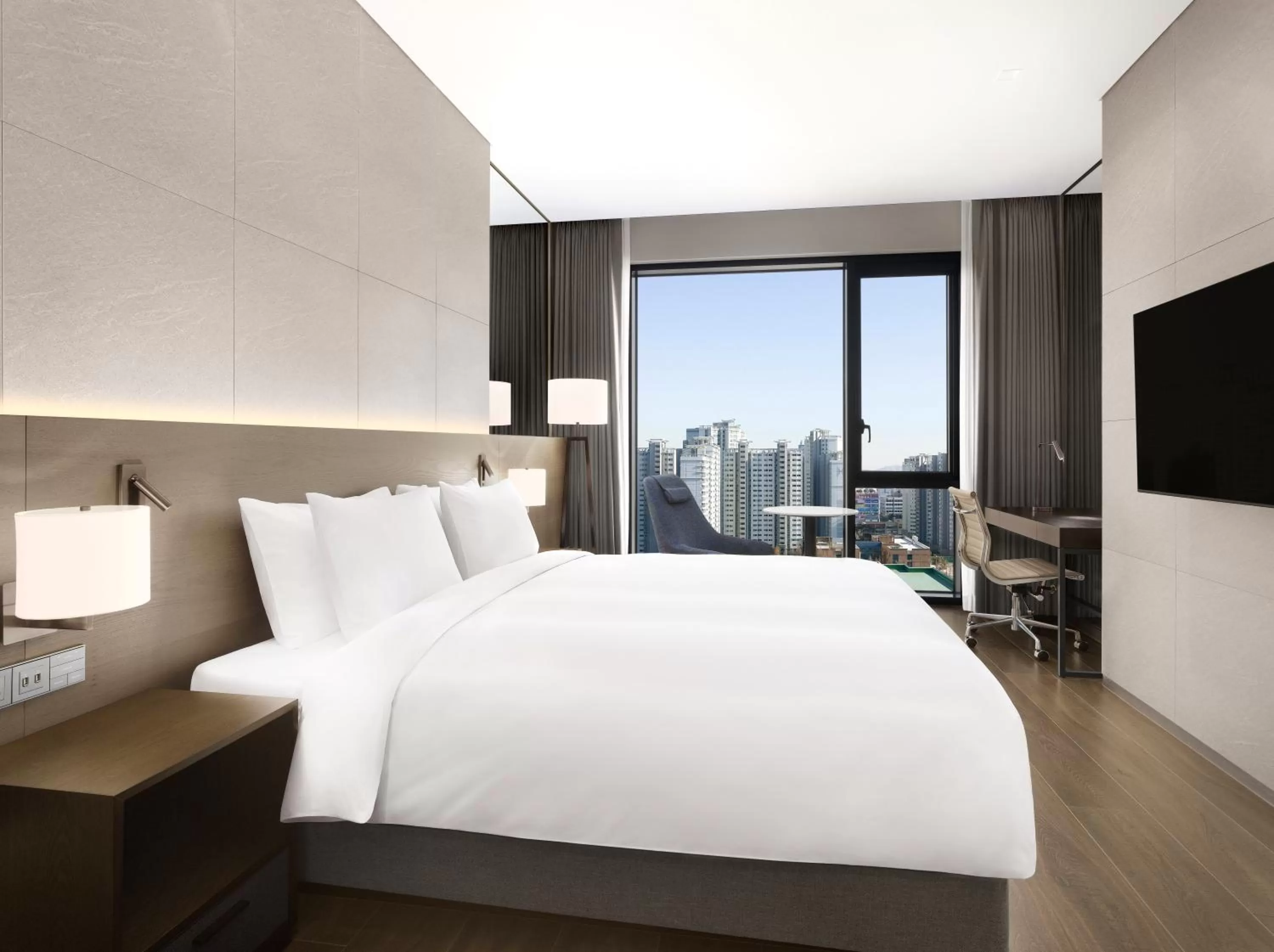 Bedroom, Bed in Four Points by Sheraton Suwon