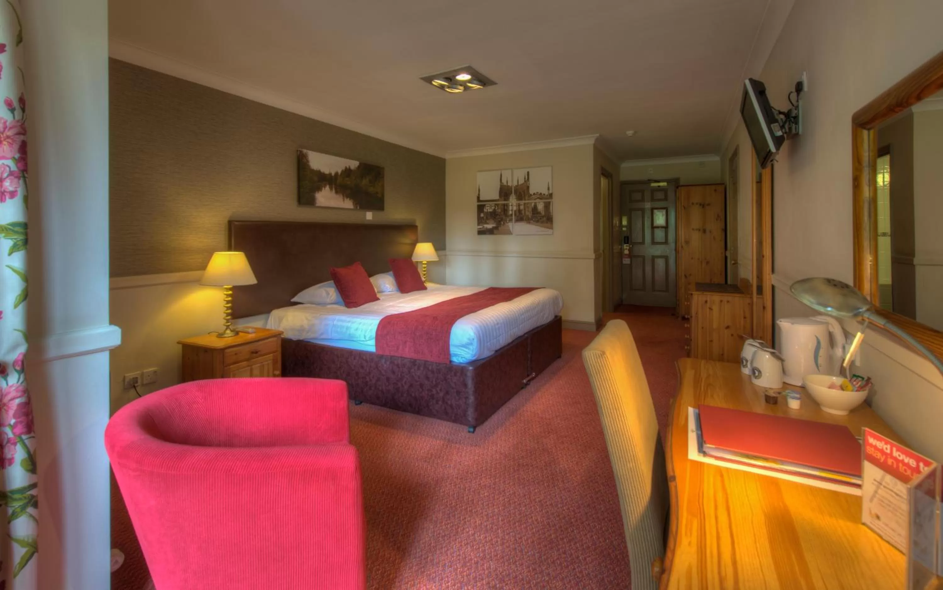 Photo of the whole room, Bed in Old Mill by Chef & Brewer Collection