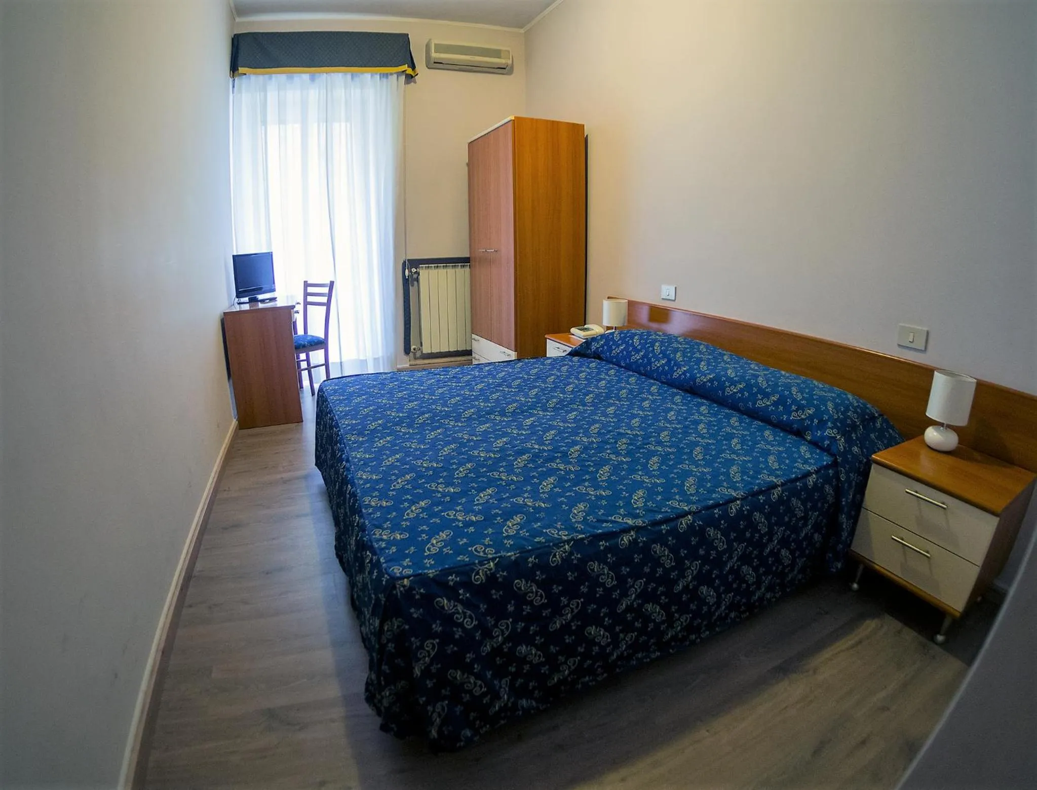 Bed in Albergo Dei Leoni