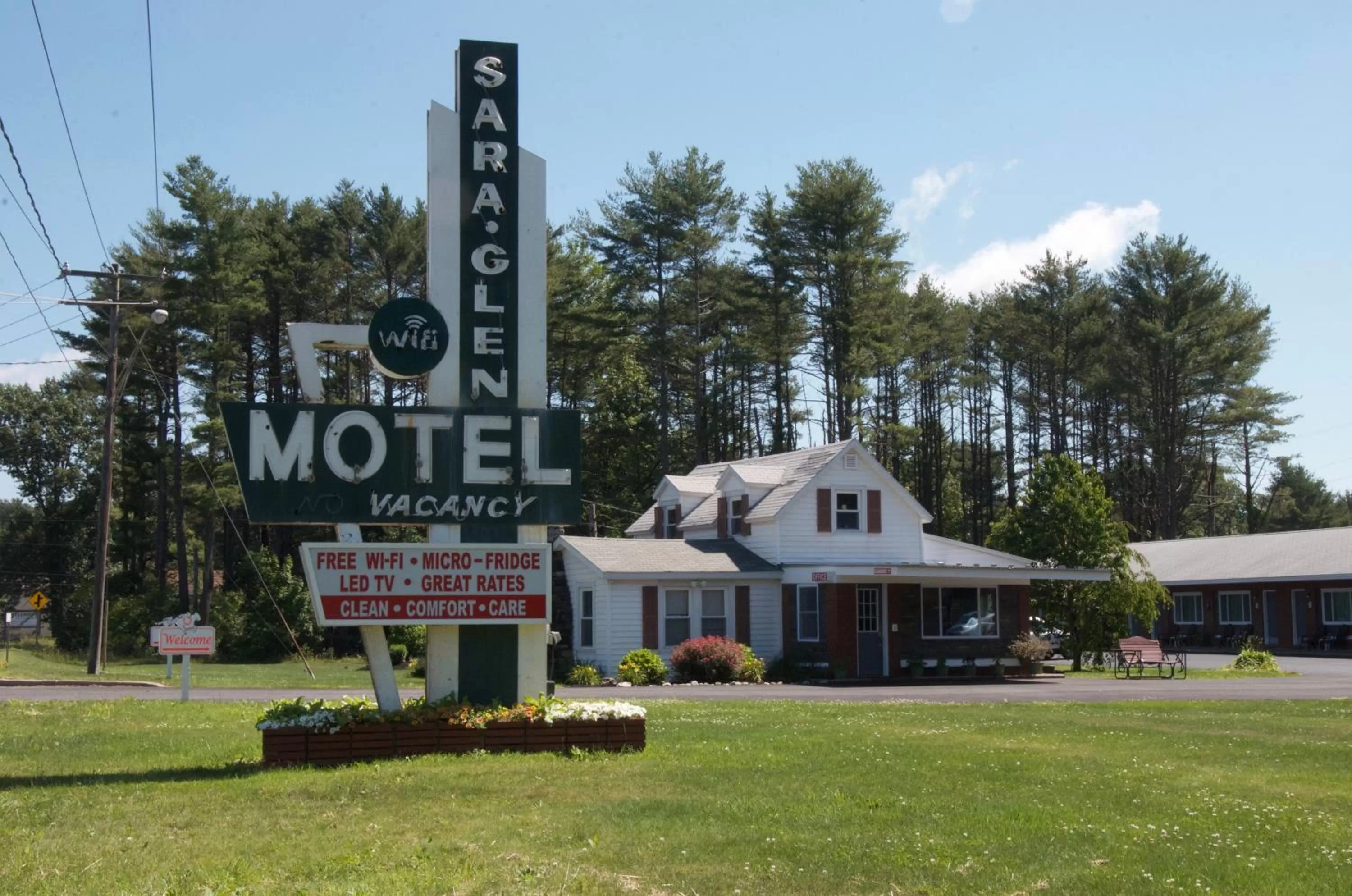 Property logo or sign in Sara Glen Motel - Saratoga Springs-Glens Falls