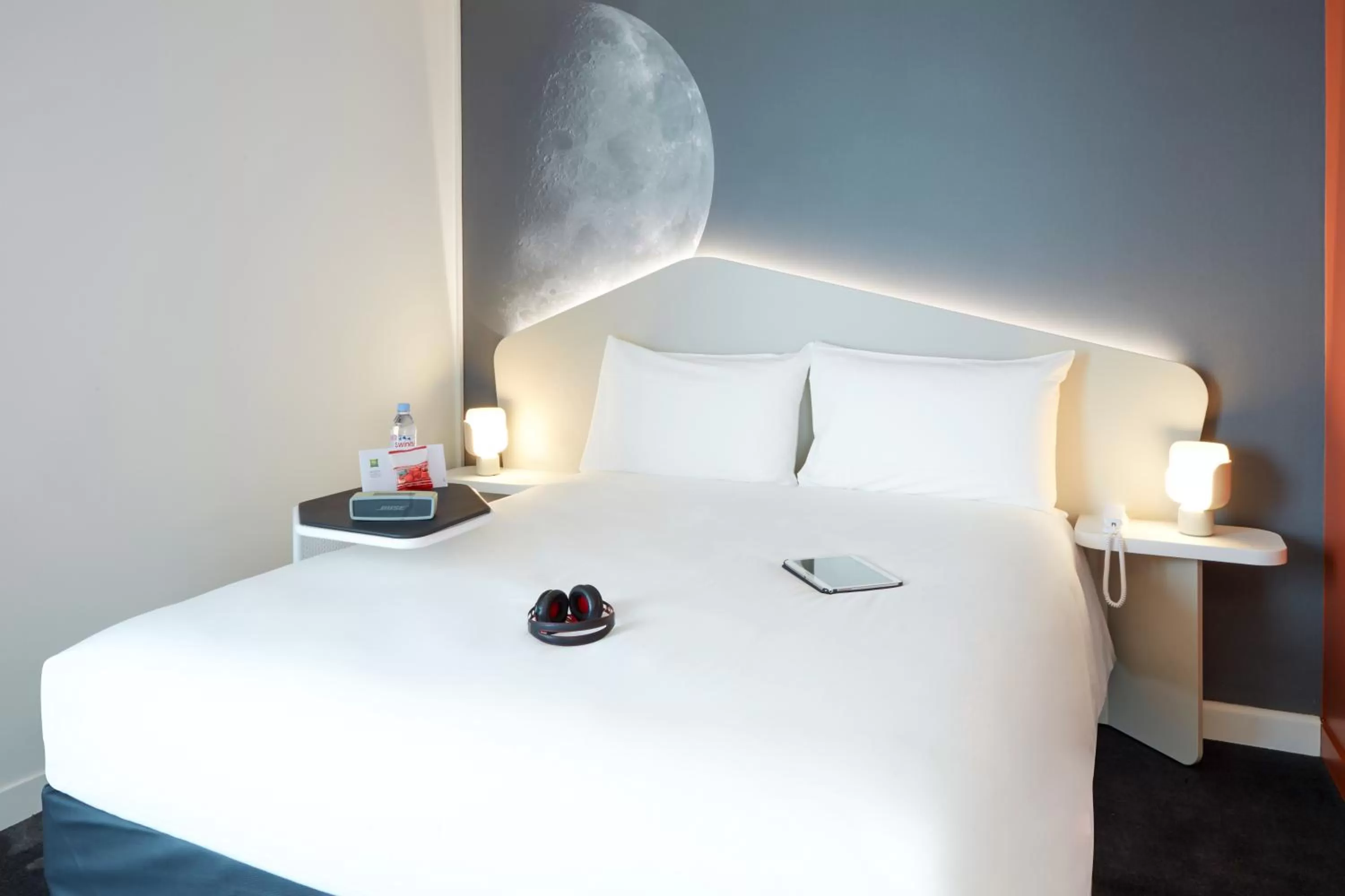 Bedroom, Bed in ibis Styles Paris Charles de Gaulle Airport