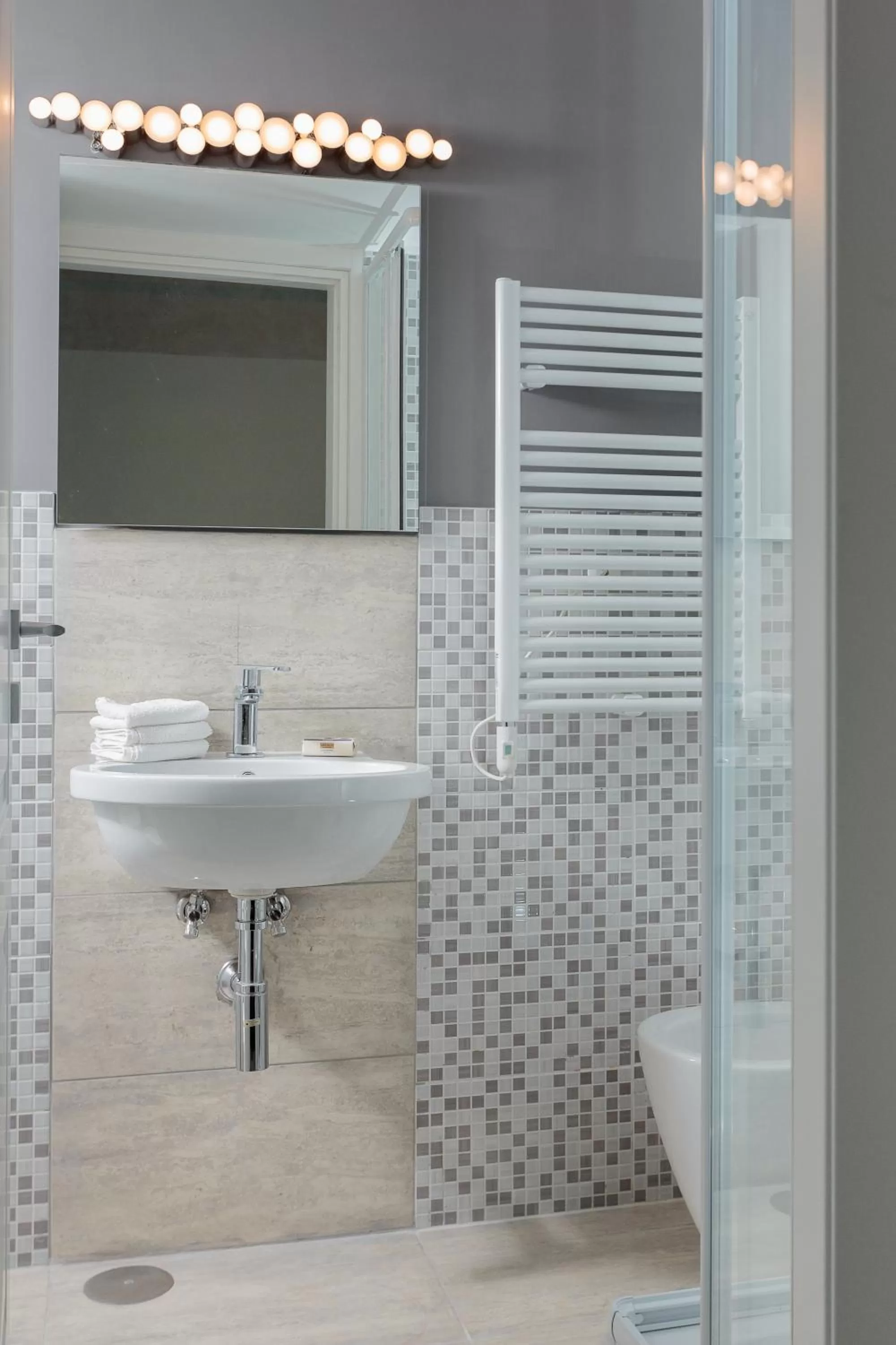 Bathroom in Margana Tower