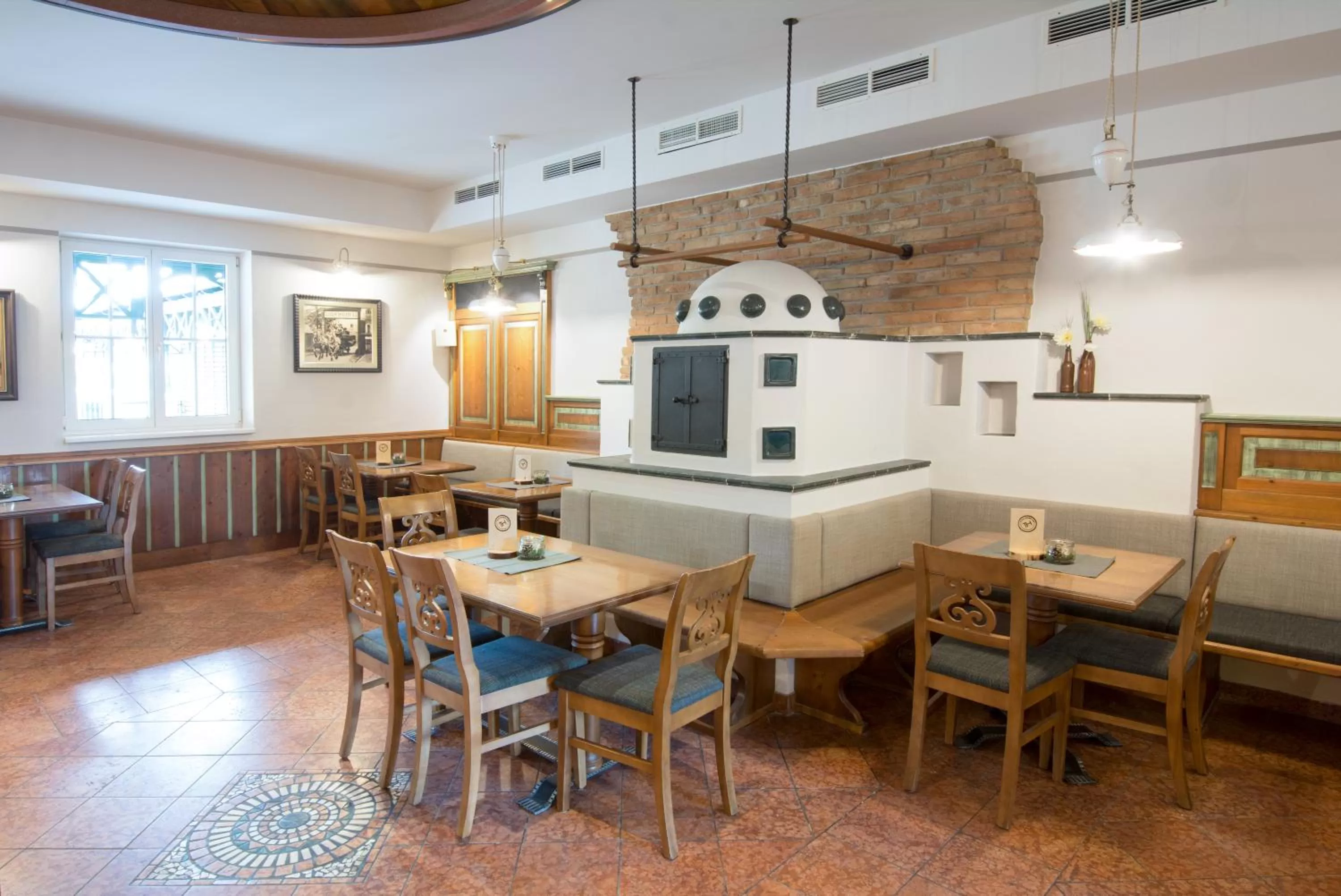 Restaurant/places to eat in Thalinger Hof