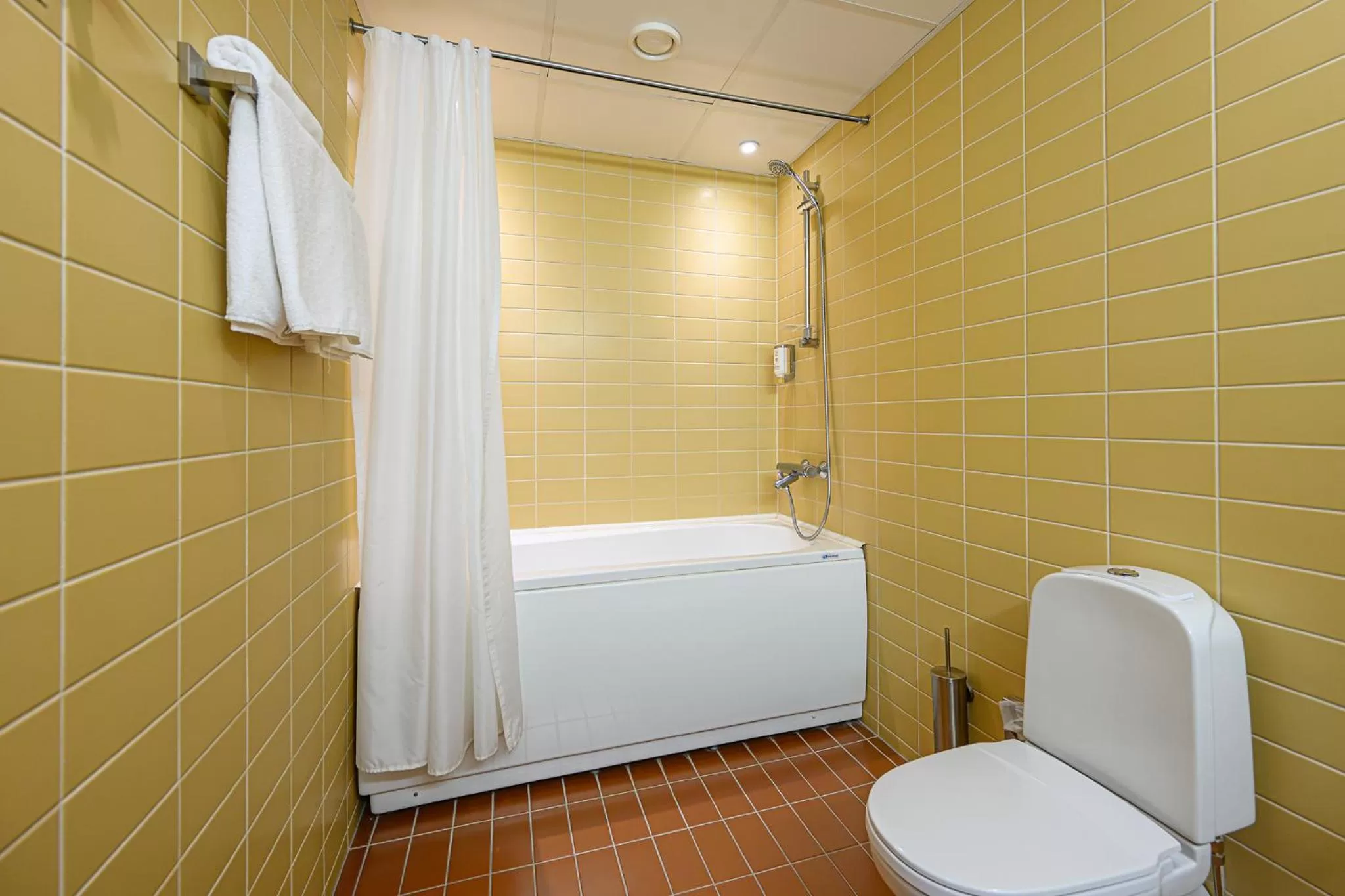 Bathroom in Dorpat Hotel