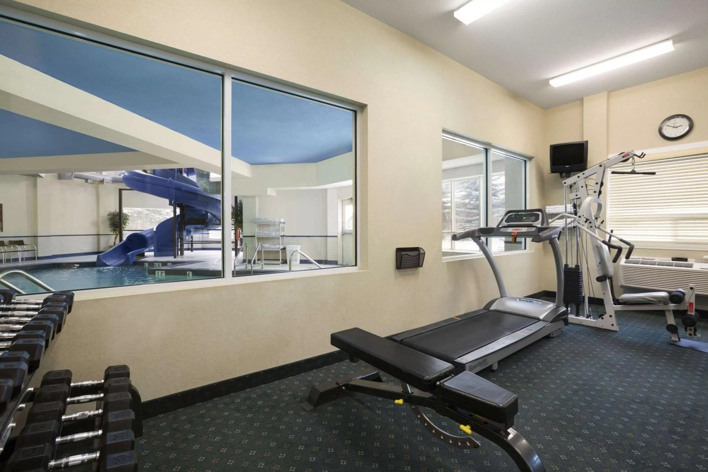 Fitness centre/facilities in Travelodge by Wyndham Strathmore