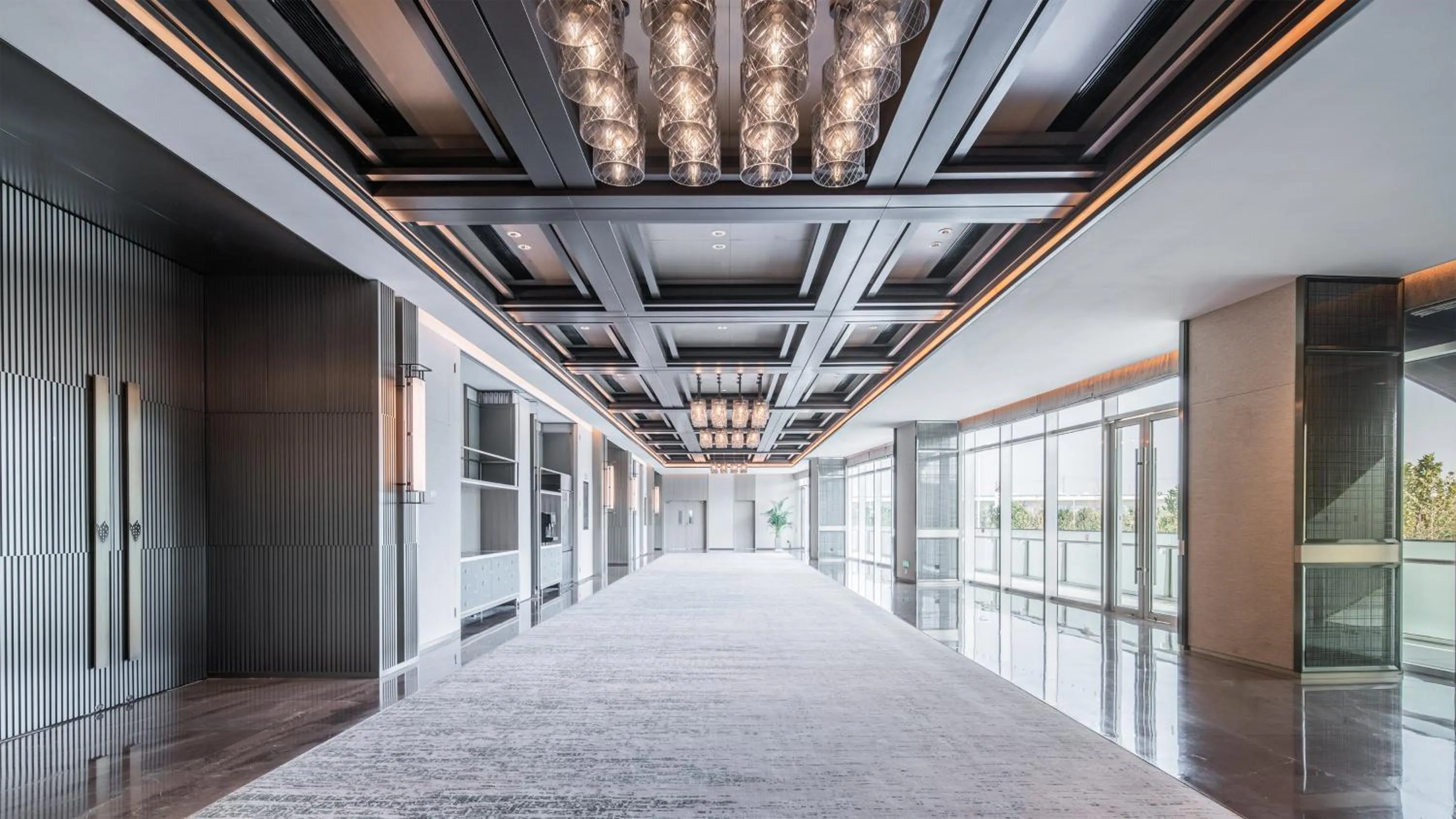 Banquet/Function facilities in HUALUXE Xi'an Chanba by IHG-西安浐灞华邑酒店-Near Xi'an International Convention Exhibition Center and Shopping mall and The Romantic show of Xi'an-Free Luggage Storage-English Service