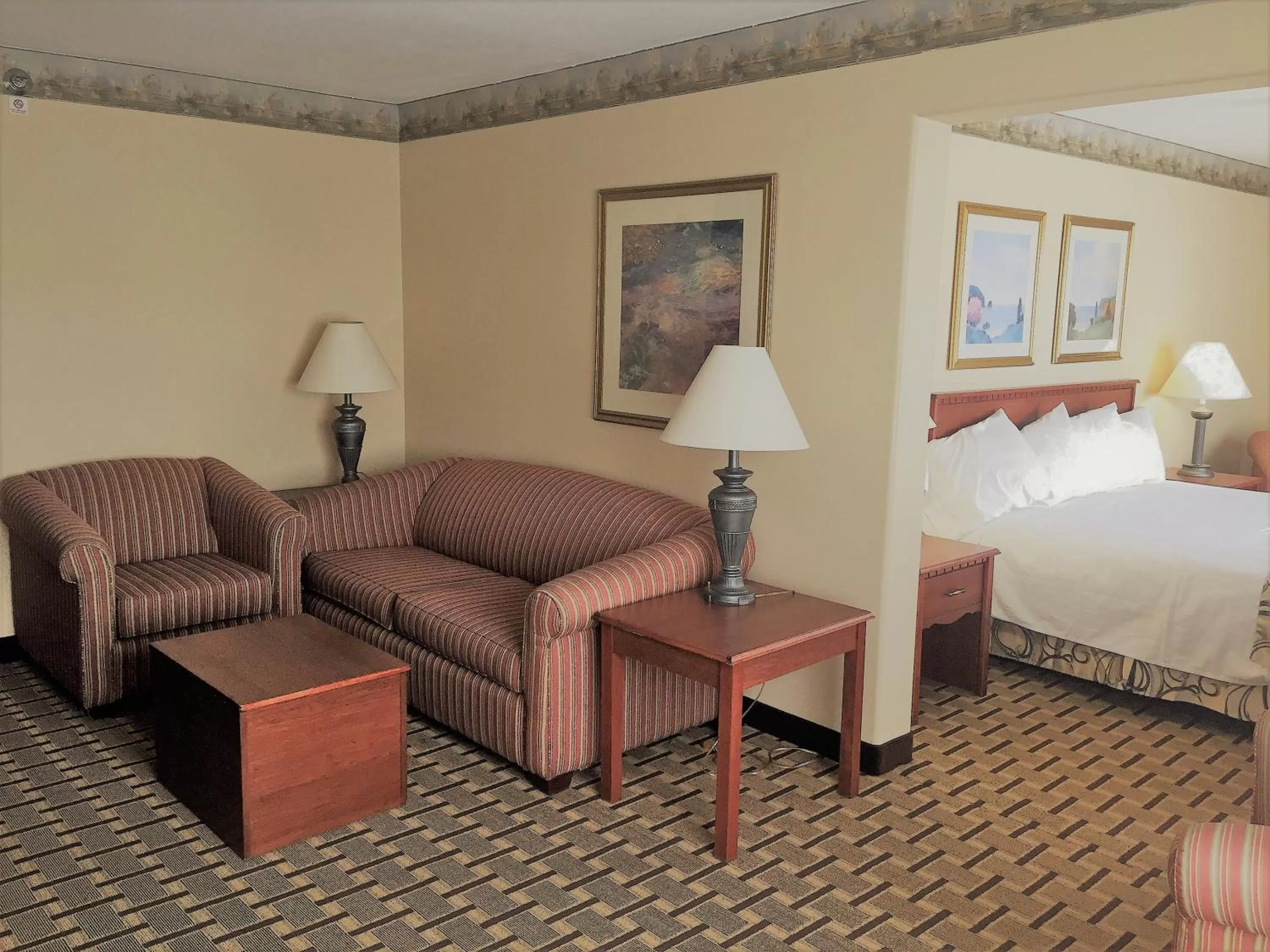 Bed in Baymont by Wyndham Waterford/Burlington WI