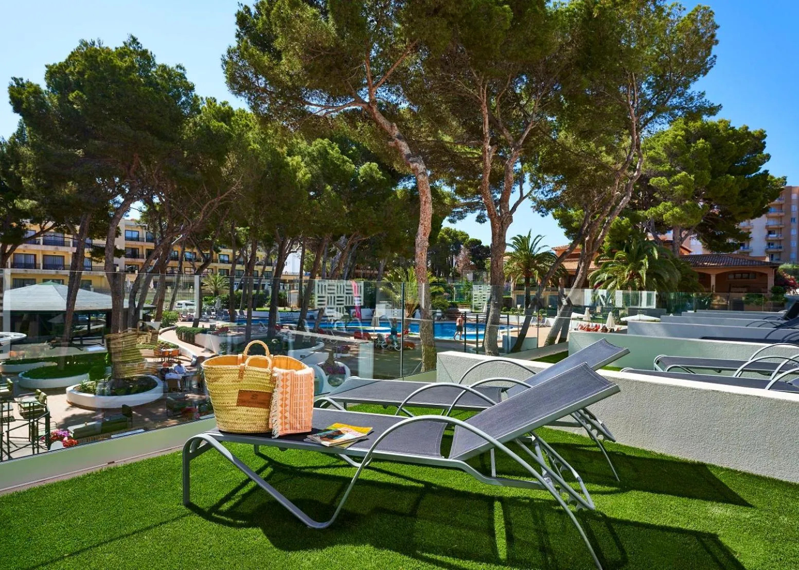 Garden in Hotel & Spa S'Entrador Playa