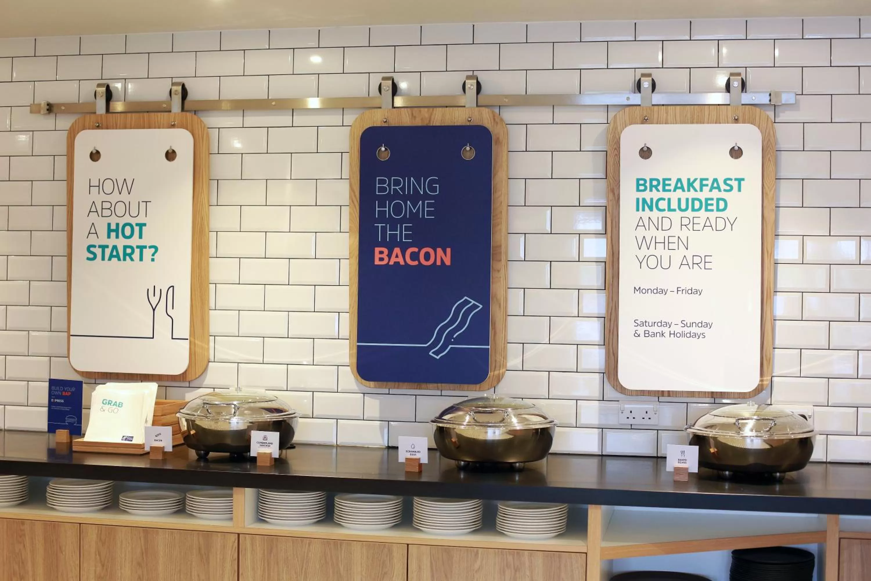 Breakfast in Holiday Inn Express - Manchester - TRAFFORDCITY by IHG