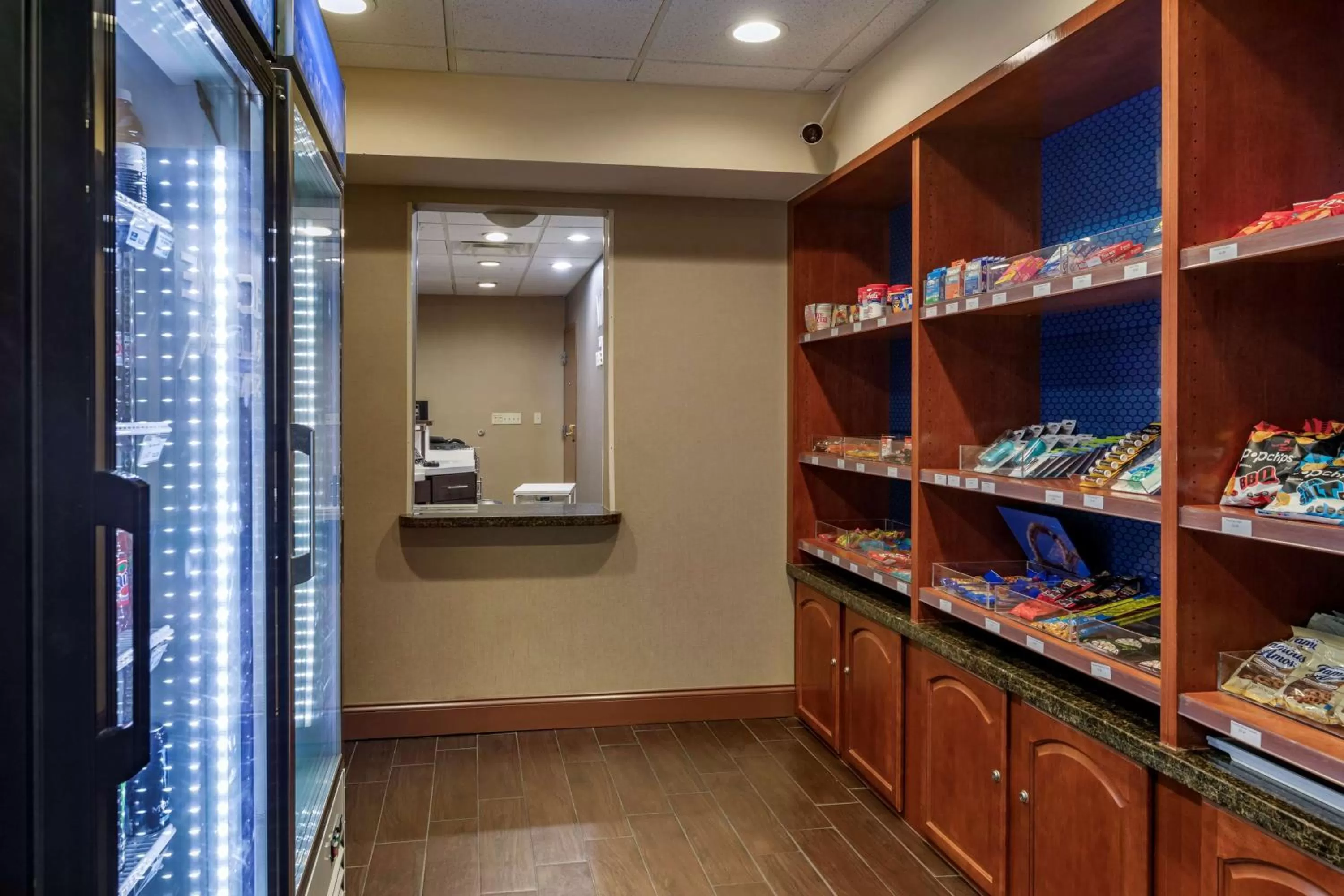 Restaurant/places to eat in Hampton Inn Norco/Corona