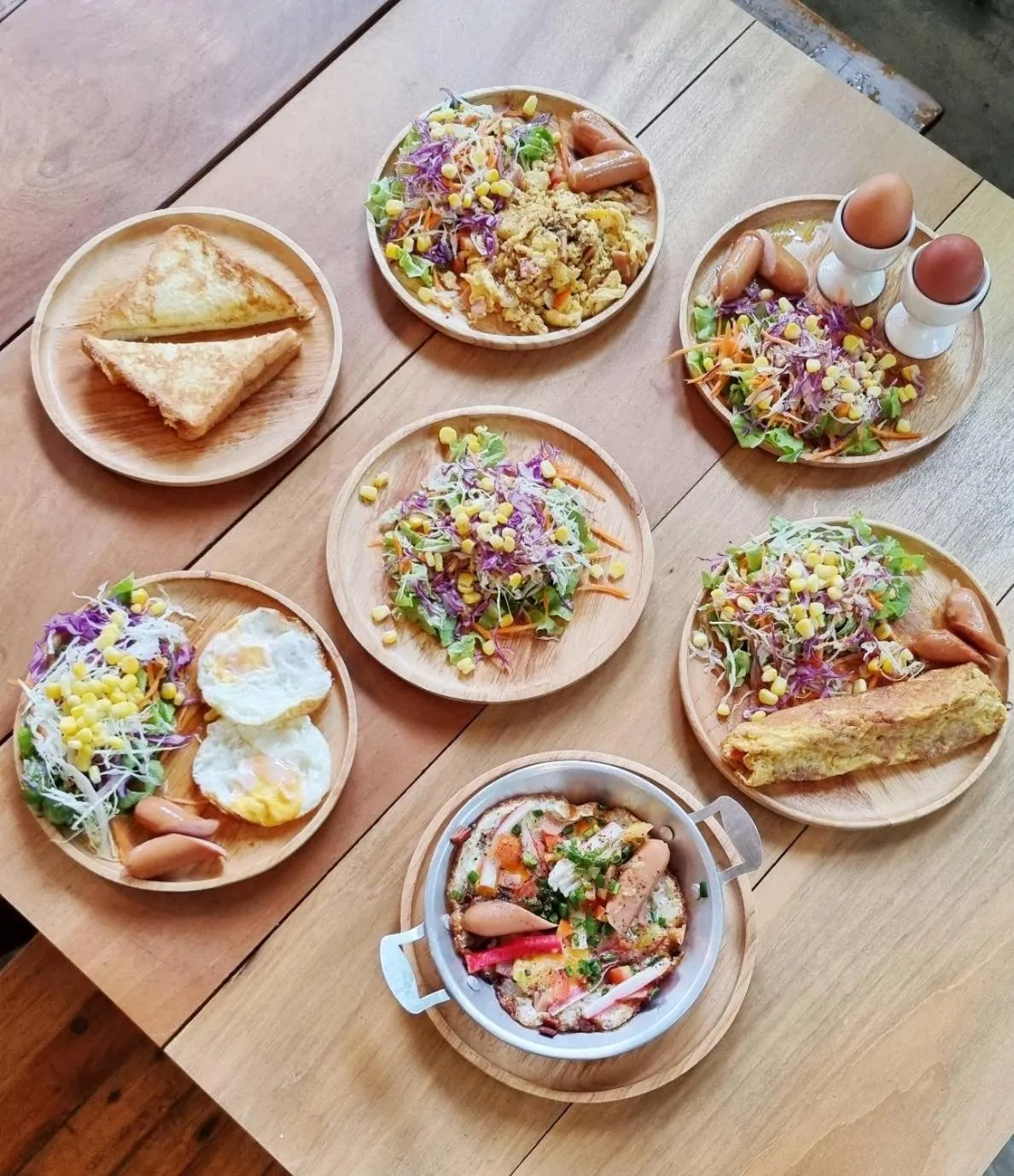 Food and drinks in Ideo Phuket Hotel - Naiyang Beach