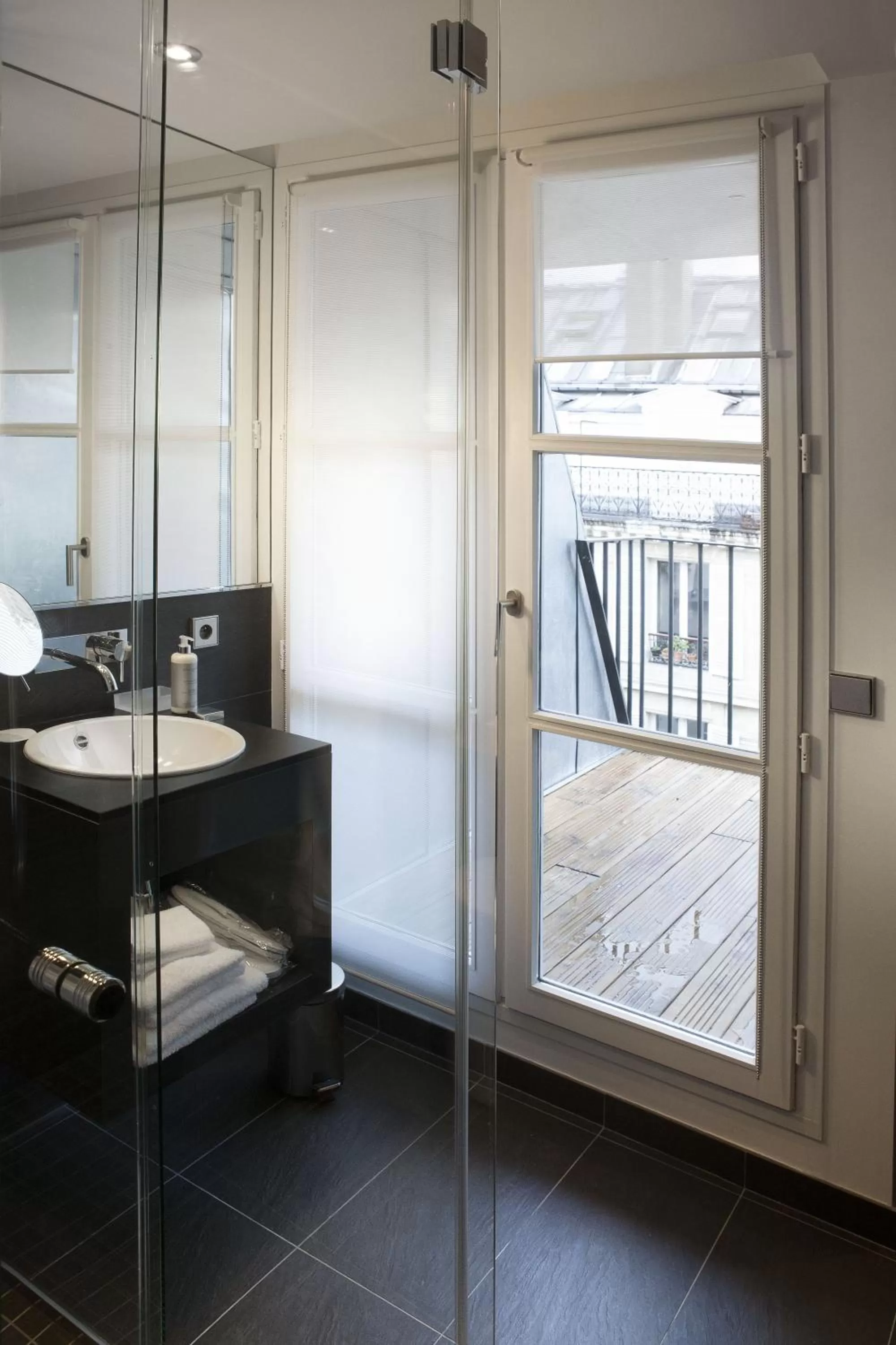 Day in Hotel La Lanterne & Spa By Timhotel