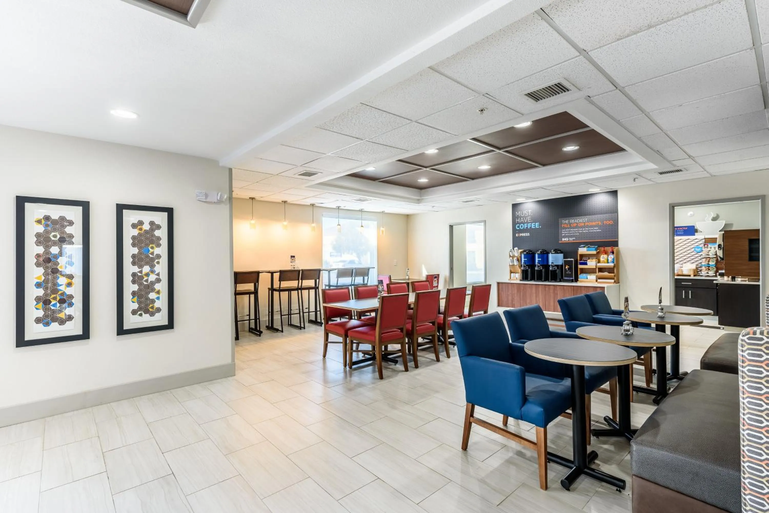 Breakfast in Holiday Inn Express Hotel and Suites Bastrop by IHG