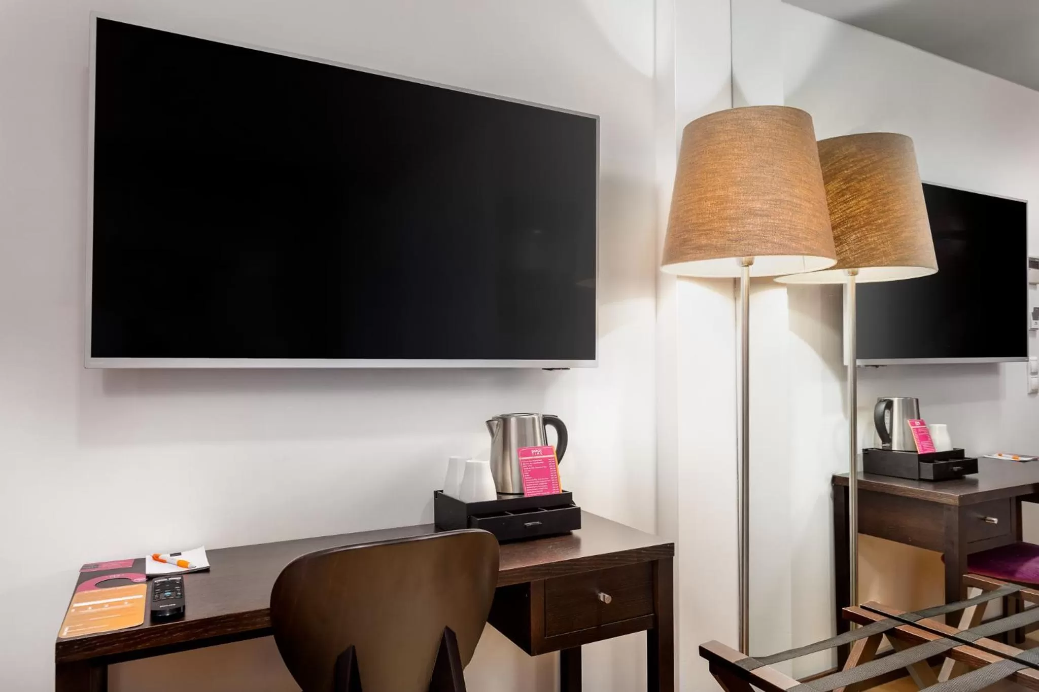 TV and multimedia in Hotel Luena