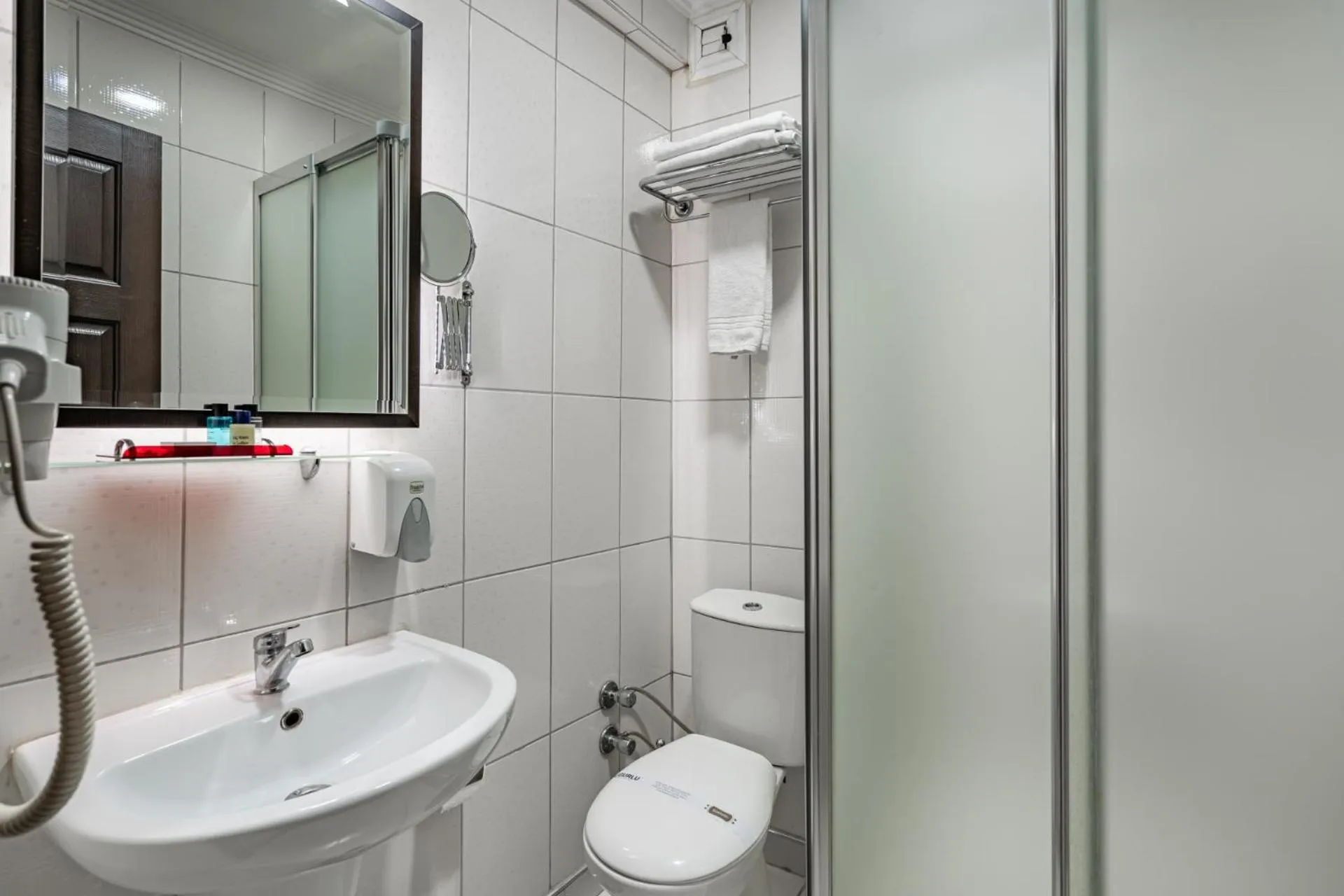 Bathroom in Buyuk Velic Hotel