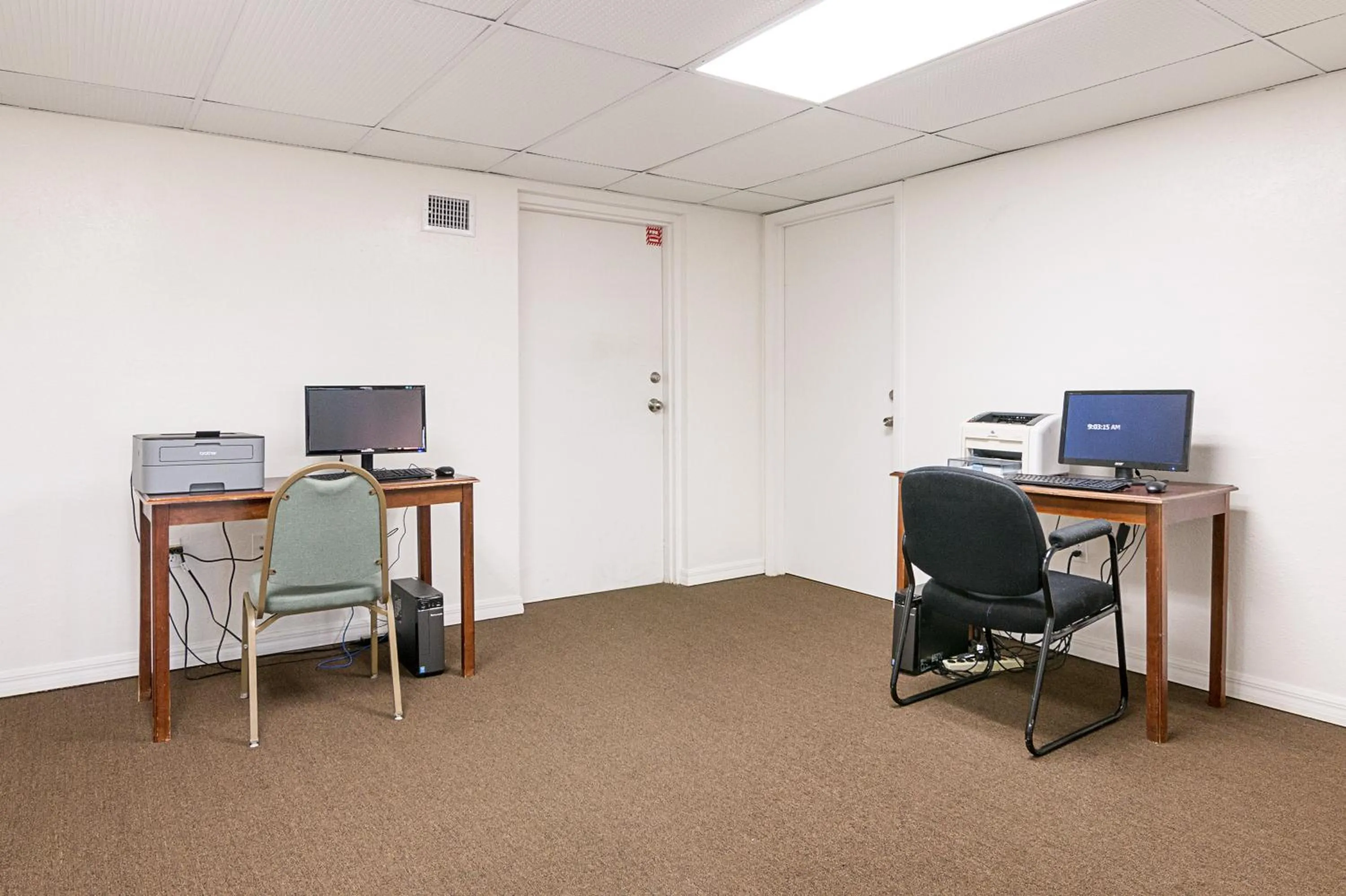 Business facilities in Motel 6-Tampa, FL - Fairgrounds