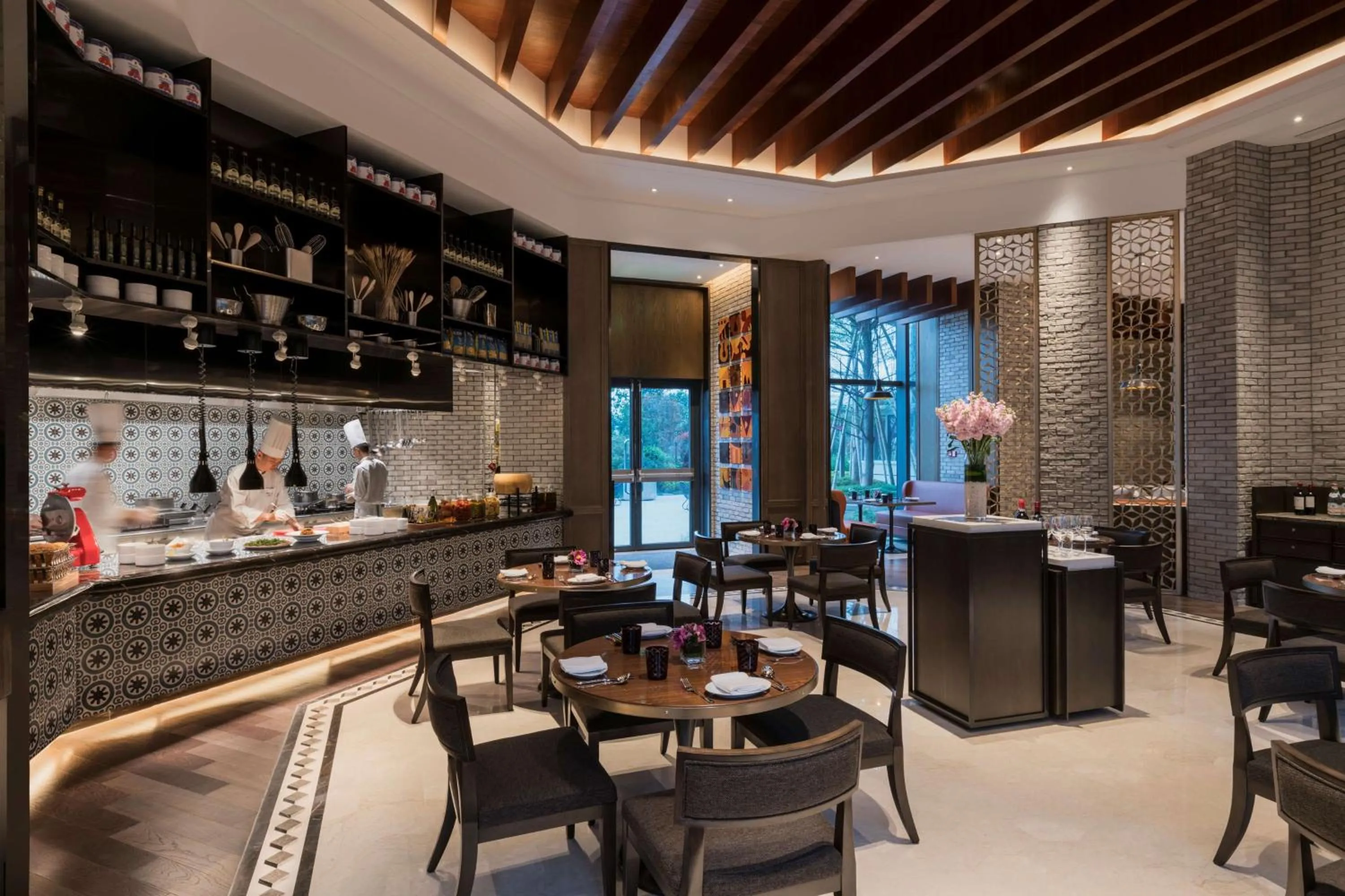 Restaurant/places to eat in Hyatt Regency Fuzhou Cangshan