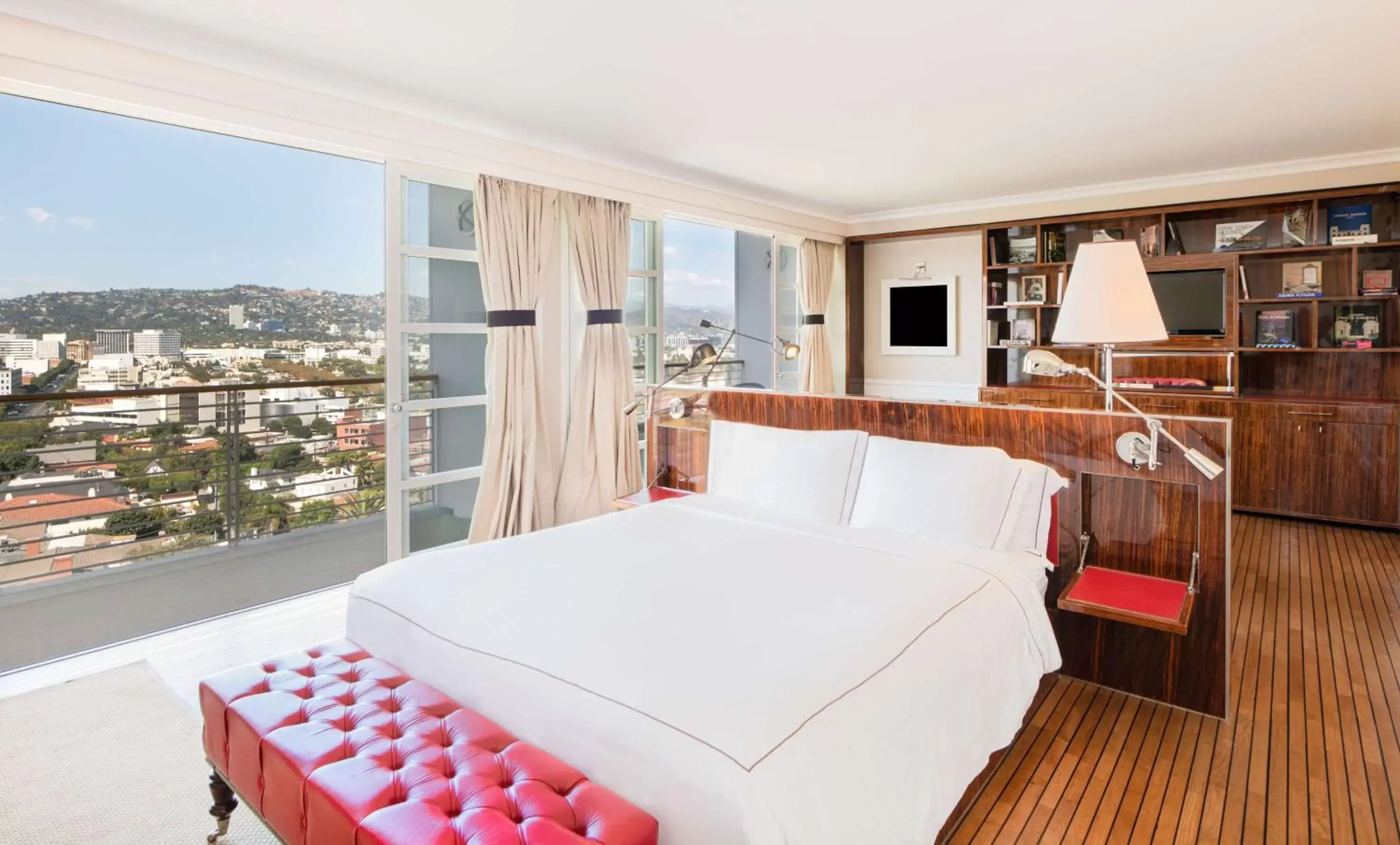 Hollywood Suite in Cameo Beverly Hills Hollywood Suite in Cameo Beverly Hills