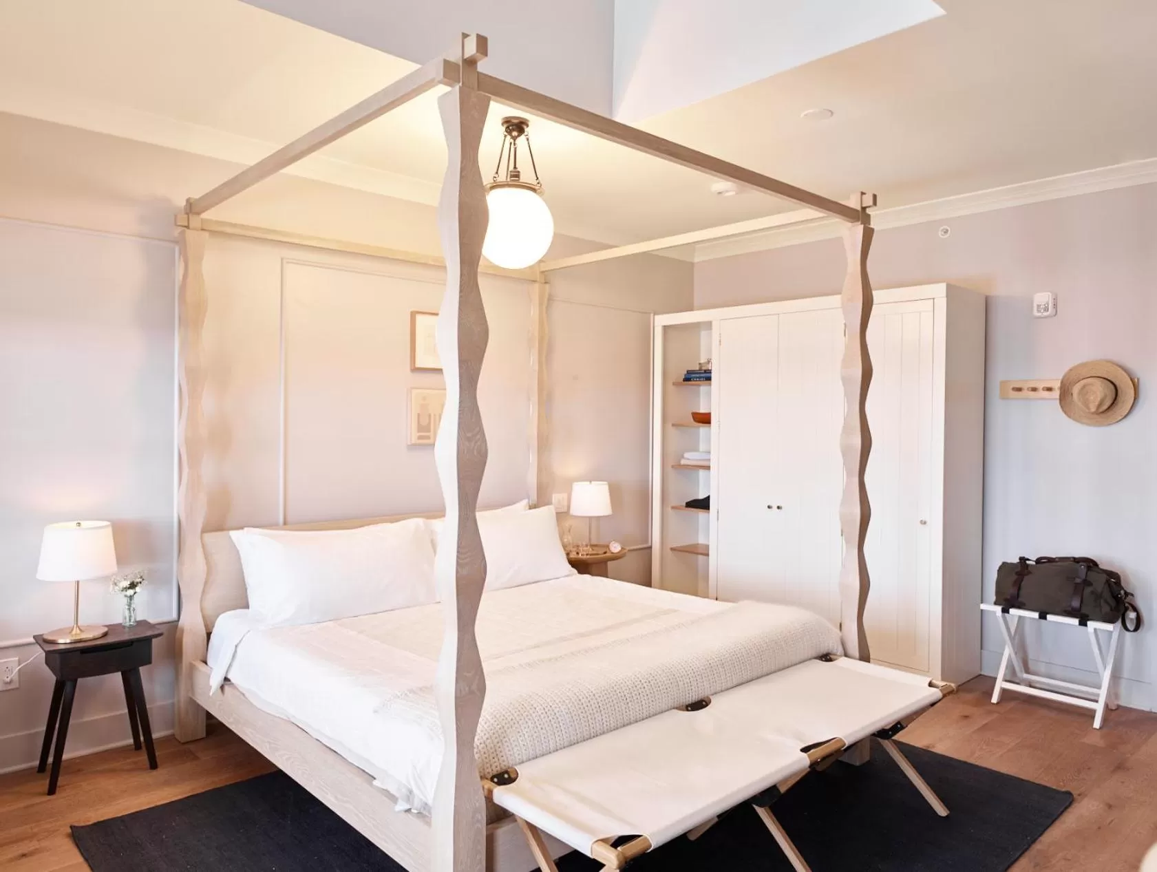 Bedroom, Bed in The Lake House on Canandaigua