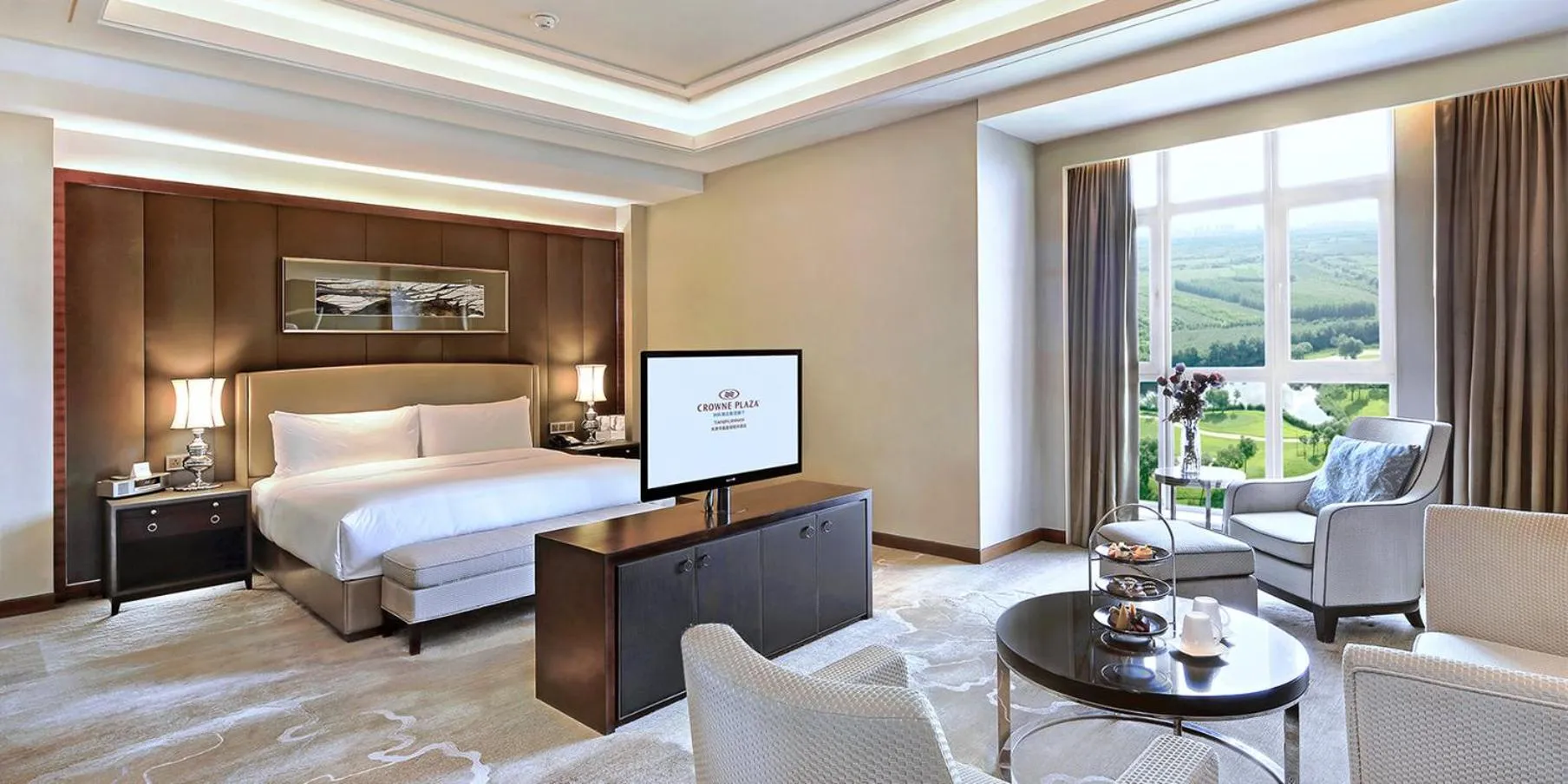 Photo of the whole room, Bed in Crowne Plaza Tianjin Jinnan by IHG