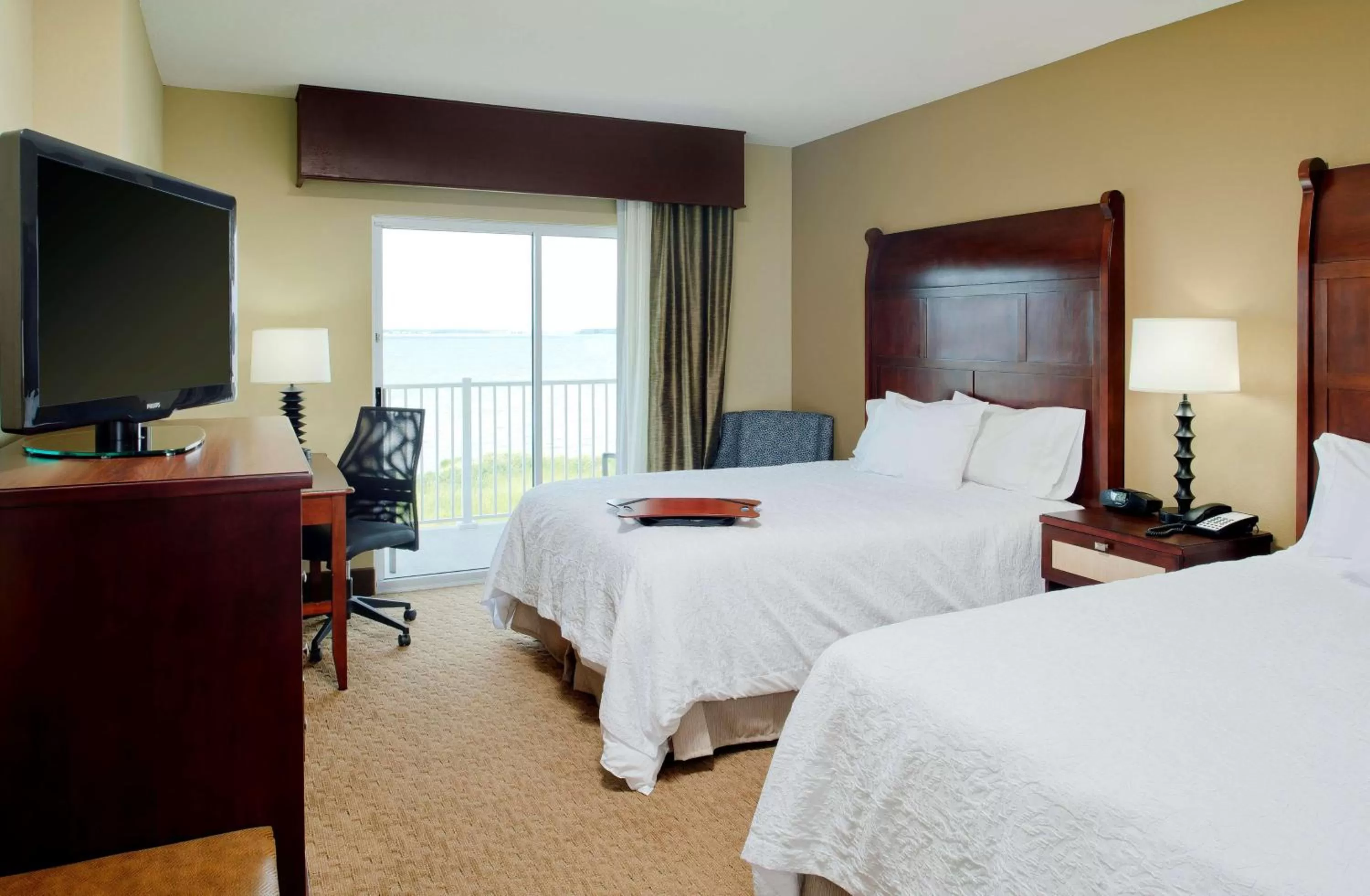 Queen Room with Two Queen Beds - Hearing Accessible in Hampton Inn & Suites Ocean City Bayfront-Convention Center