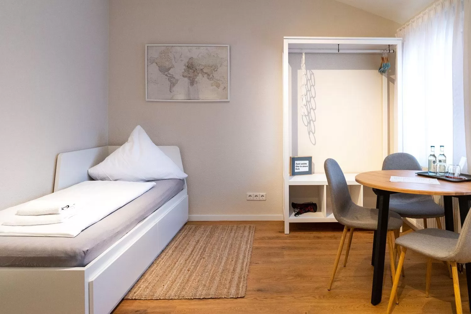 Bed in Hotel Beim Schupi Karlsruhe