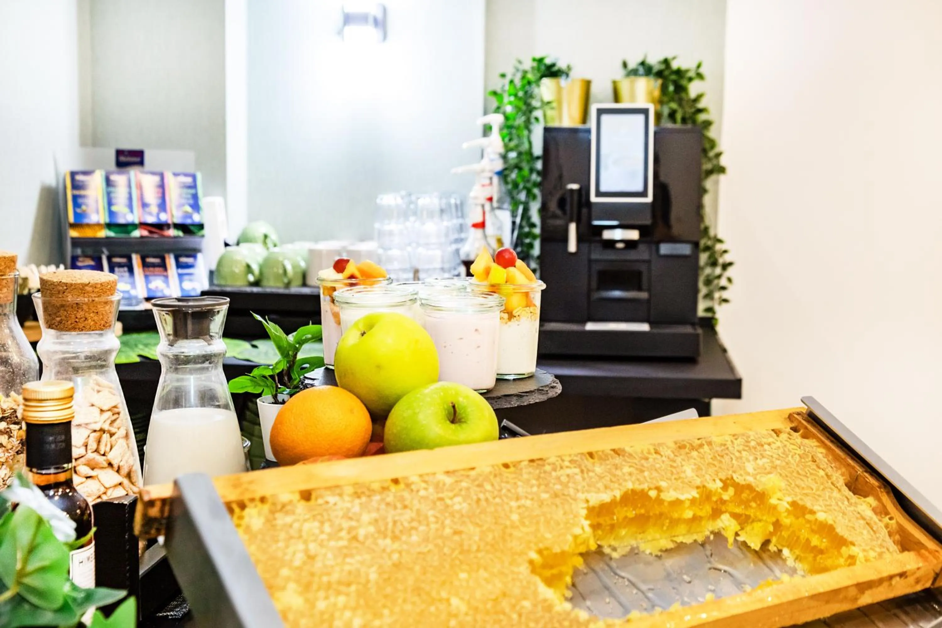 Food and drinks in Hotel Fürst Garden