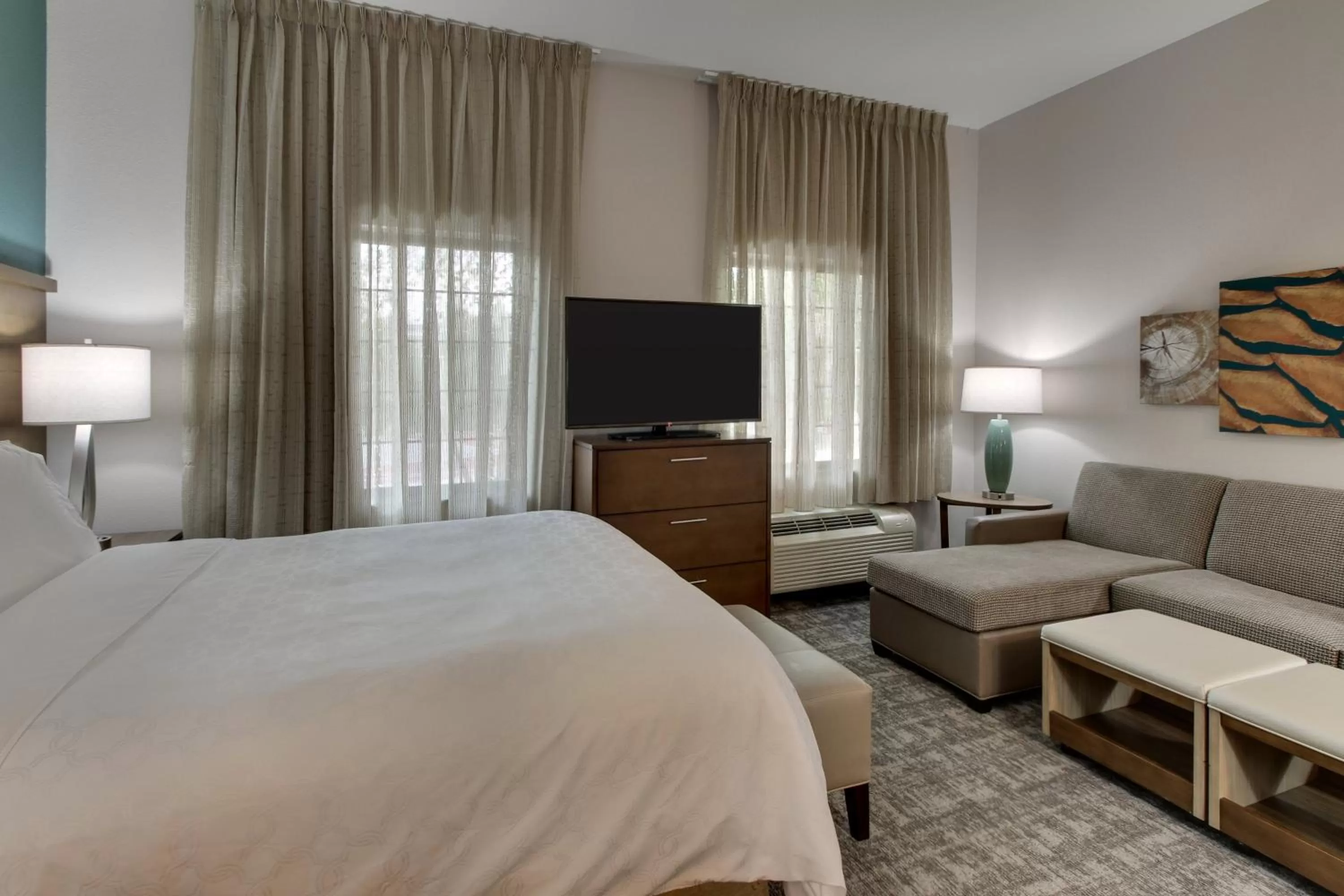 Photo of the whole room, Bed in Staybridge Suites Missoula by IHG