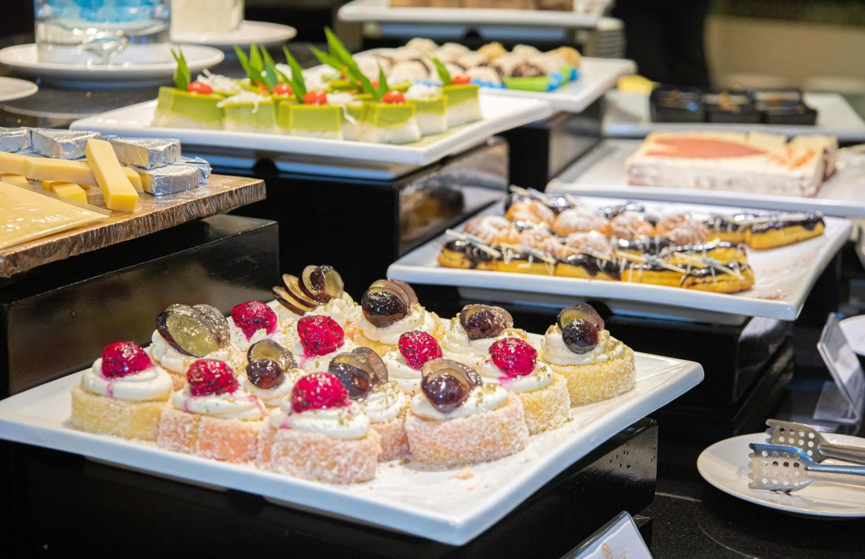 Food in Royal Halong Hotel