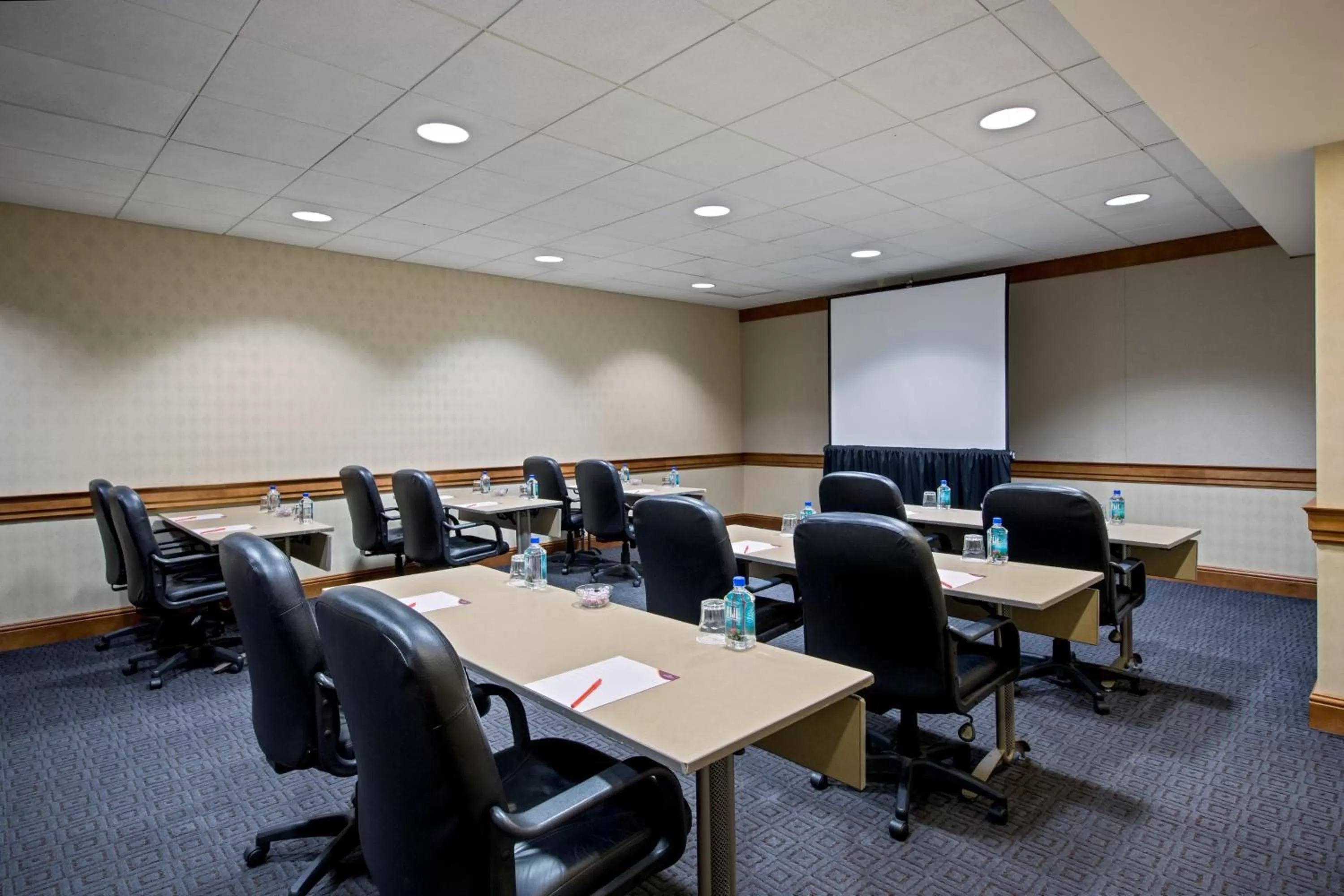 Meeting/conference room in Crowne Plaza Hotel Philadelphia - King of Prussia by IHG