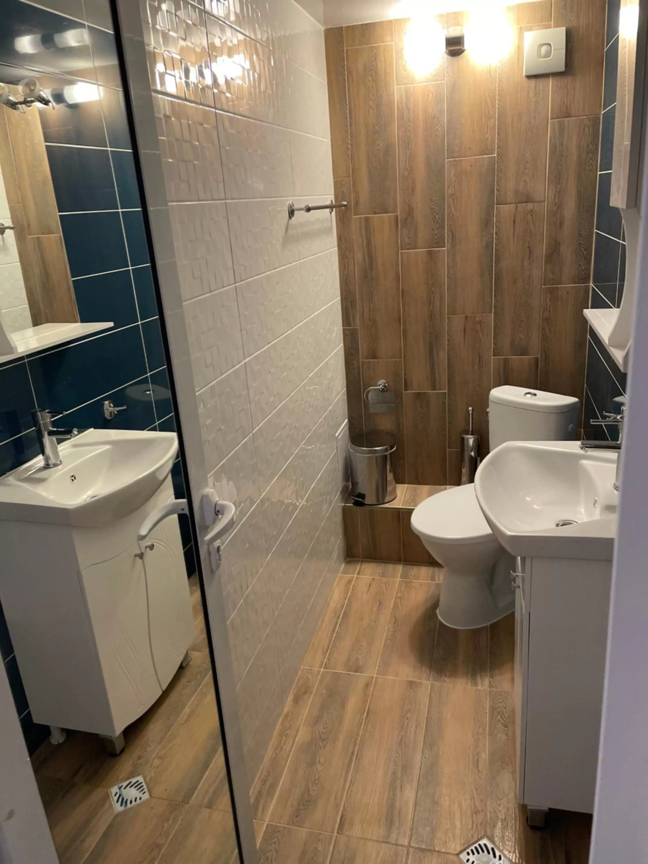 Bathroom in Family Hotel Malibu