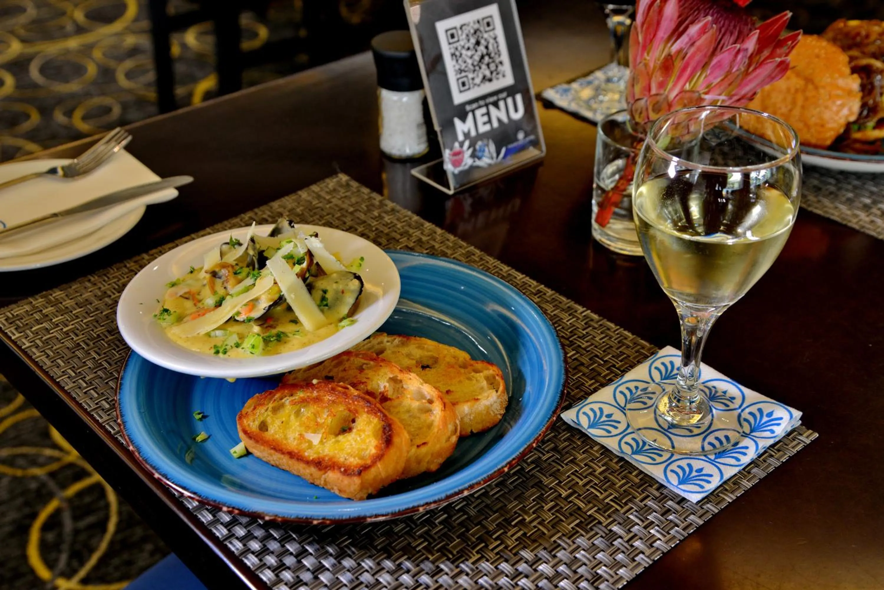 Restaurant/places to eat in Fountains Hotel