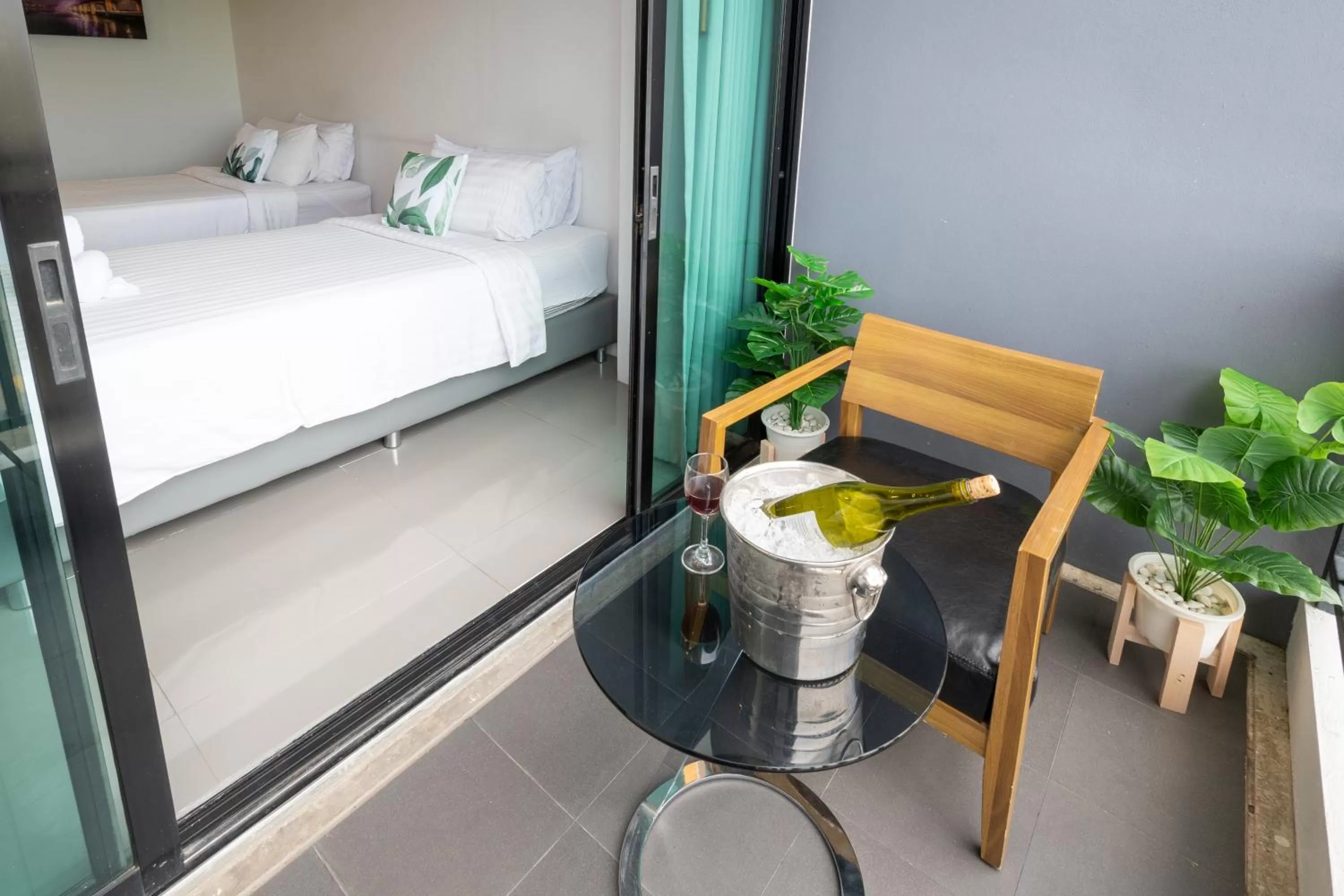 Bed in We Grand Ever 9