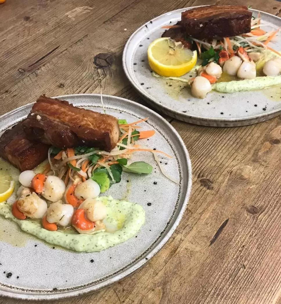 Food and drinks in The George Hotel