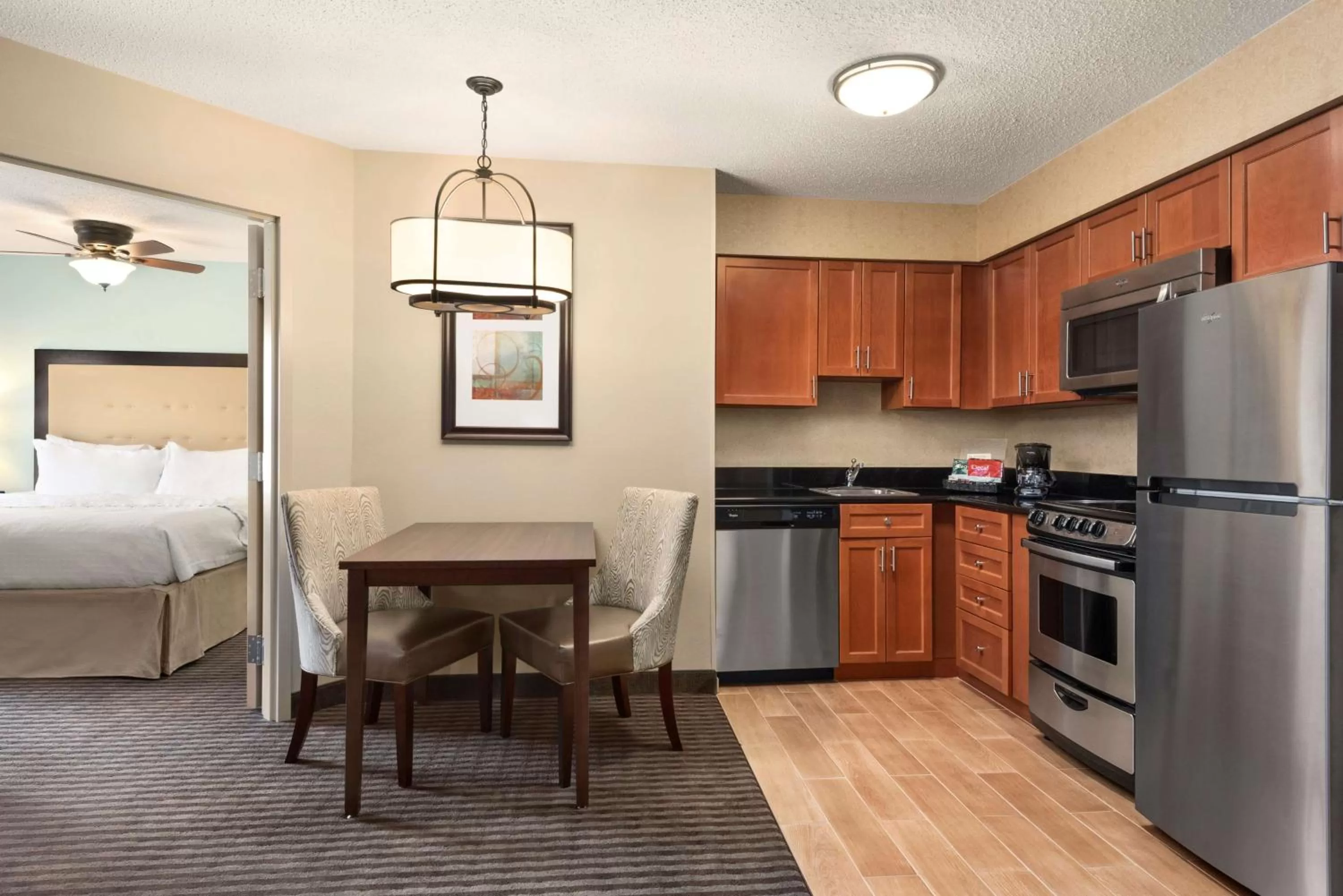 Kitchen or kitchenette in Homewood Suites by Hilton Columbus-Hilliard