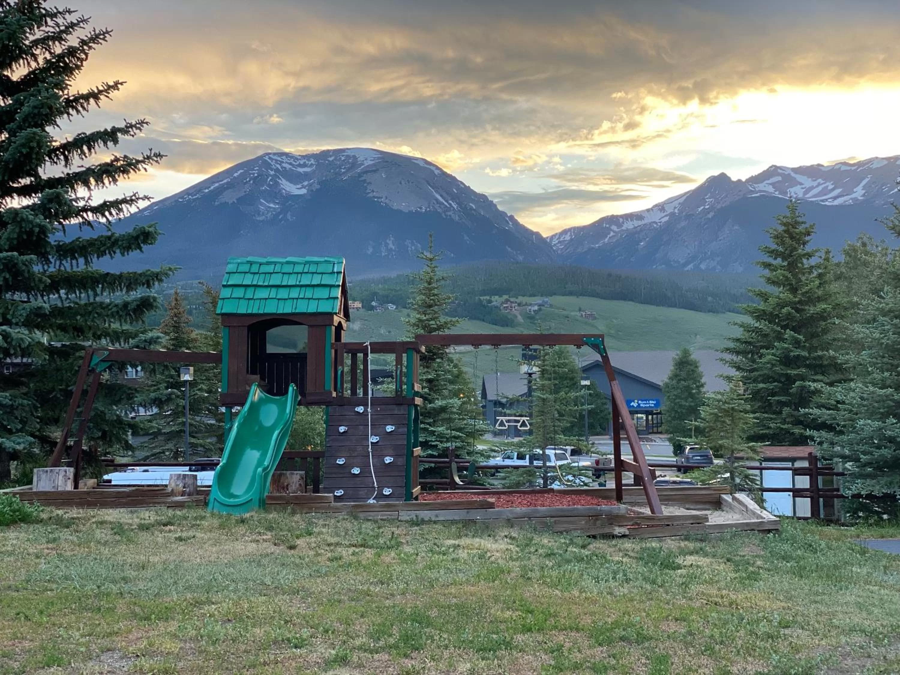 Property building, Children's Play Area in Dillon Inn