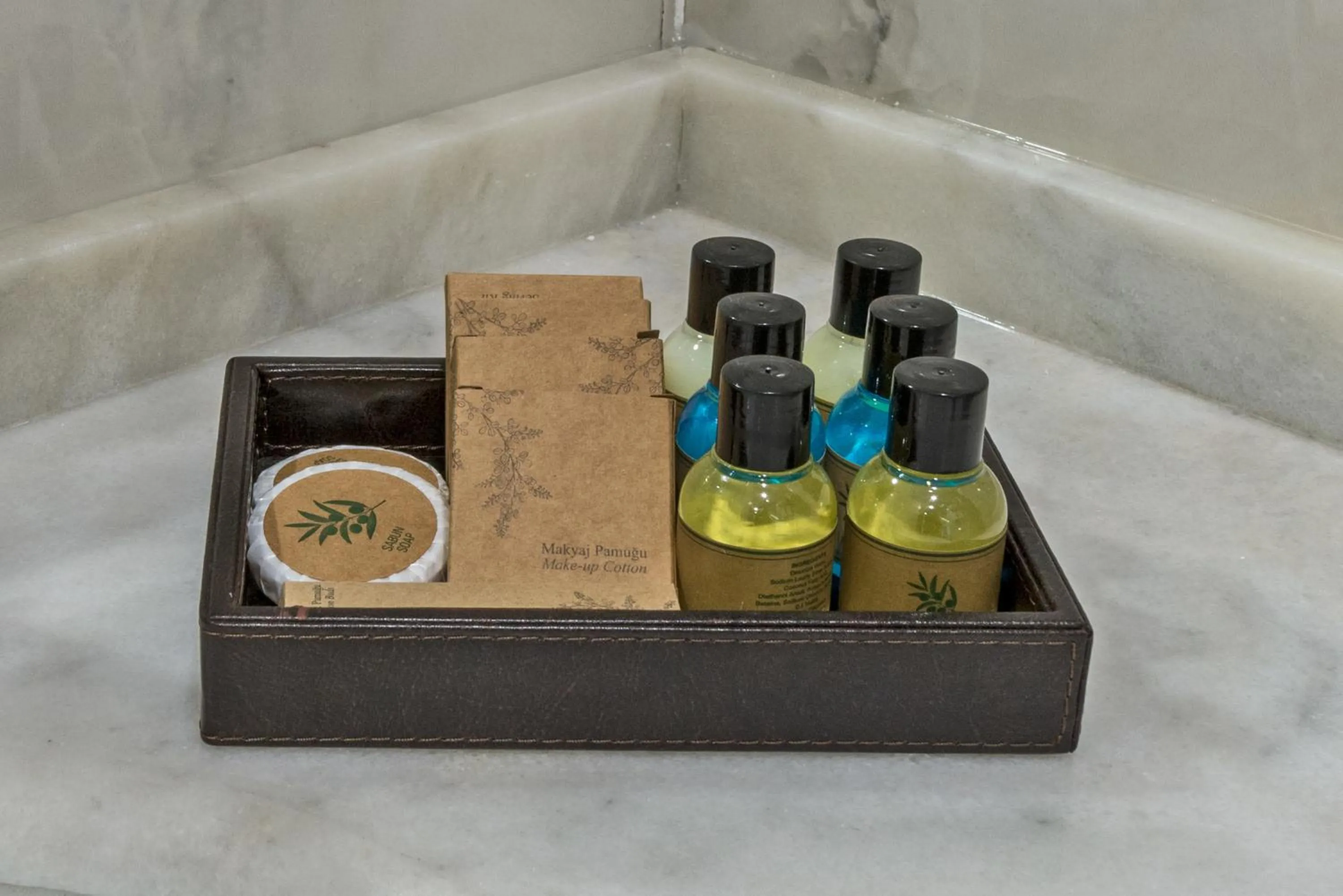 Bathroom in Glorious Hotel