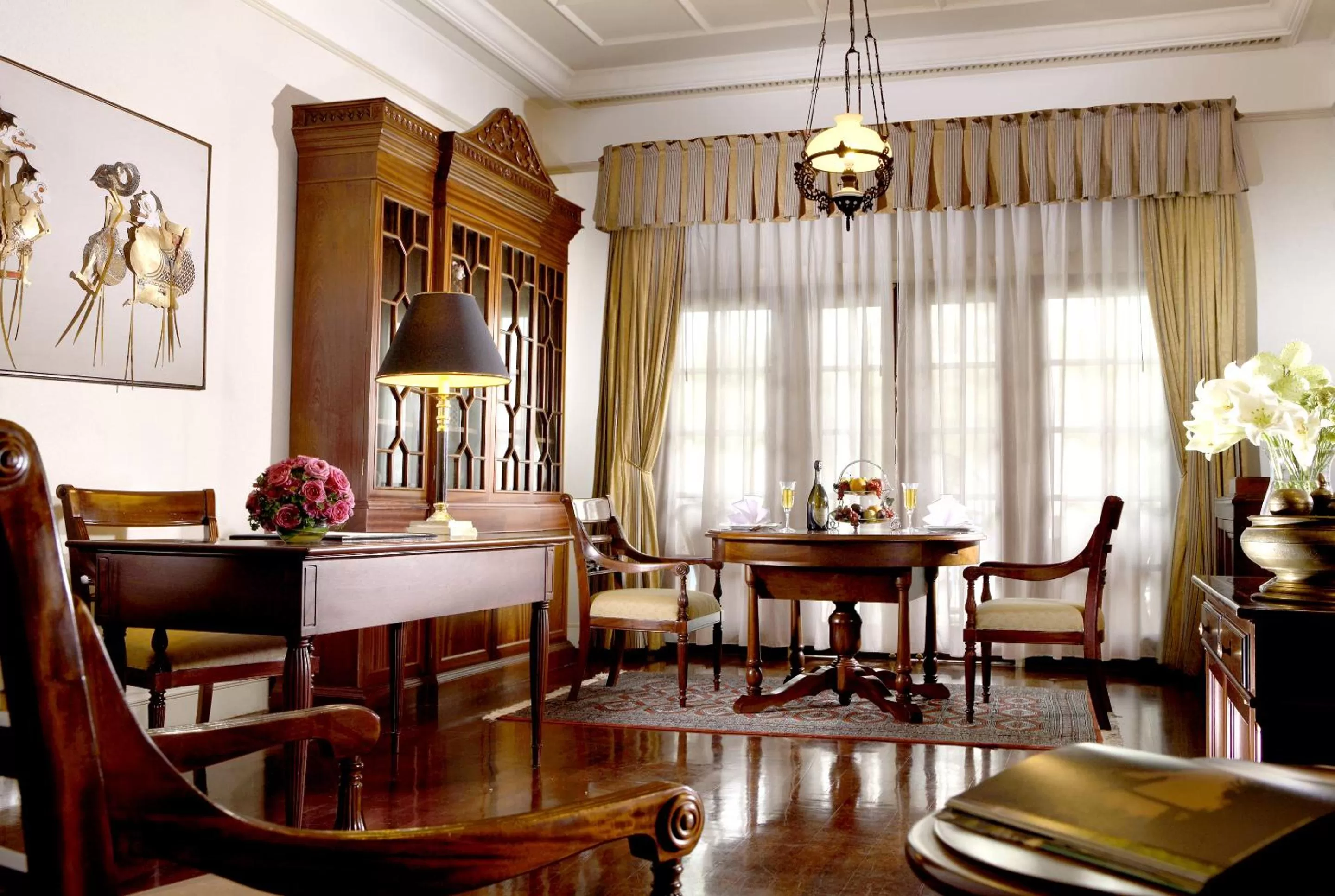 Living room in Hotel Majapahit Surabaya MGallery