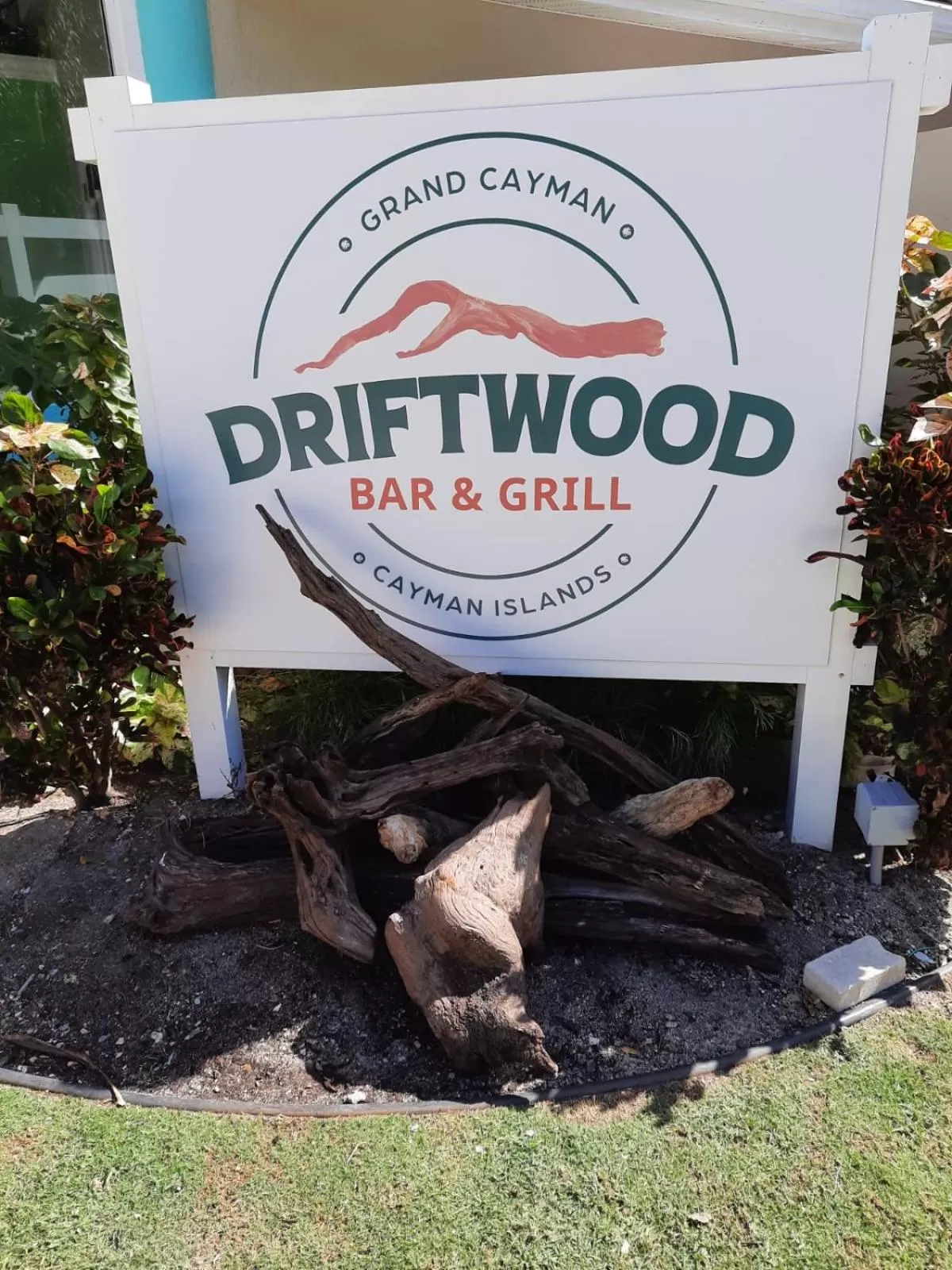 Restaurant/places to eat in The Grand Caymanian Resort