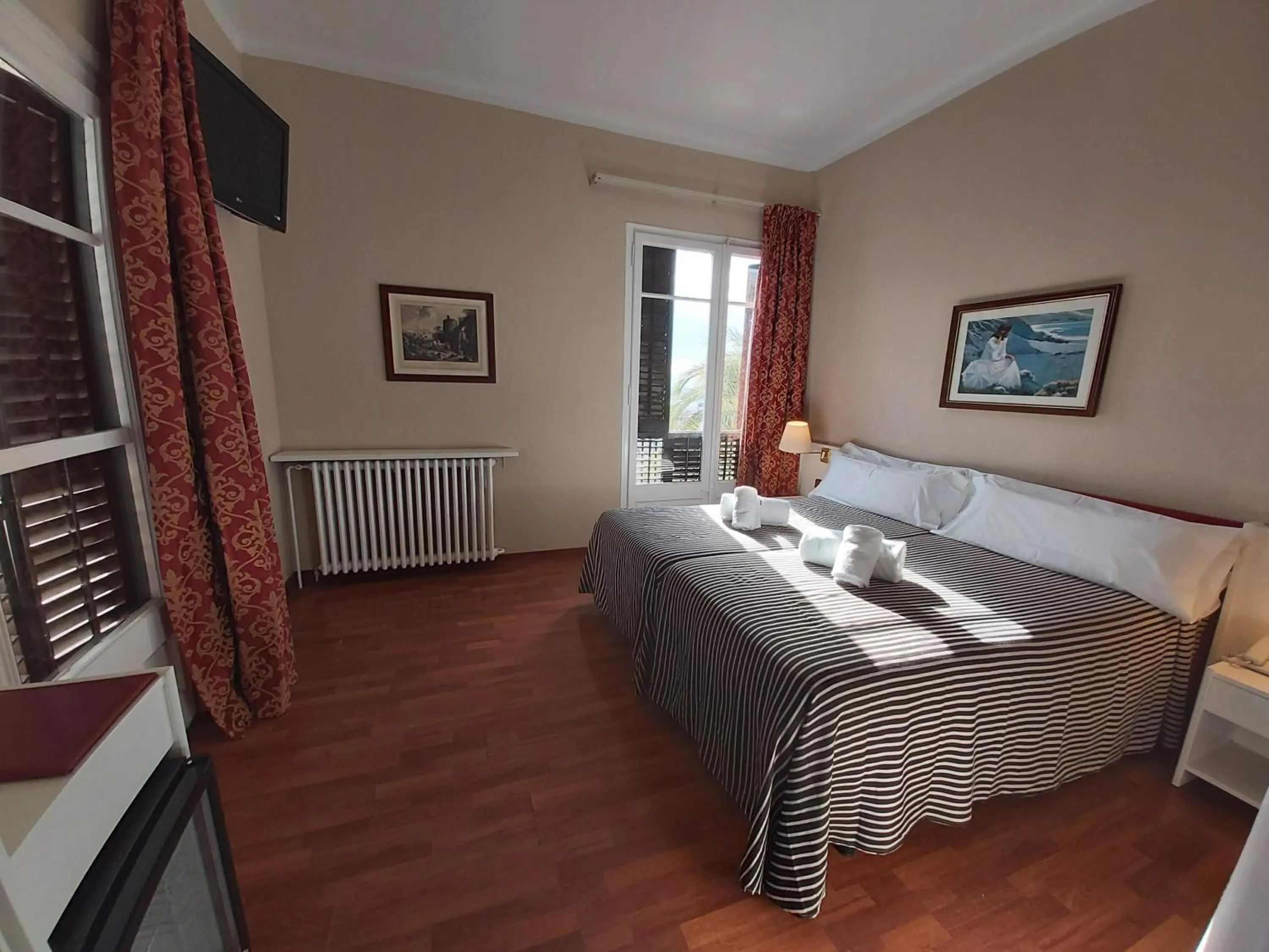 Bed in Hotel El Castell