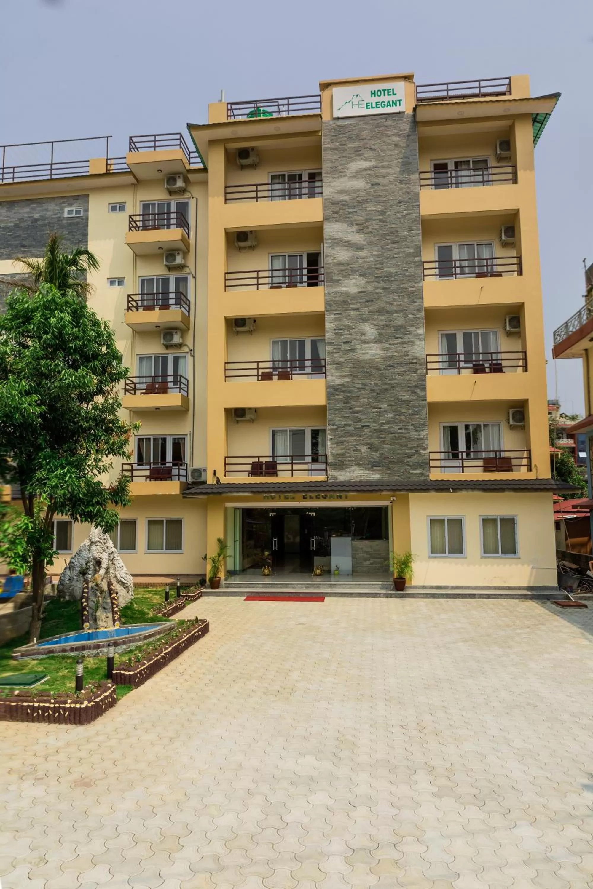 Property building in Hotel Elegant