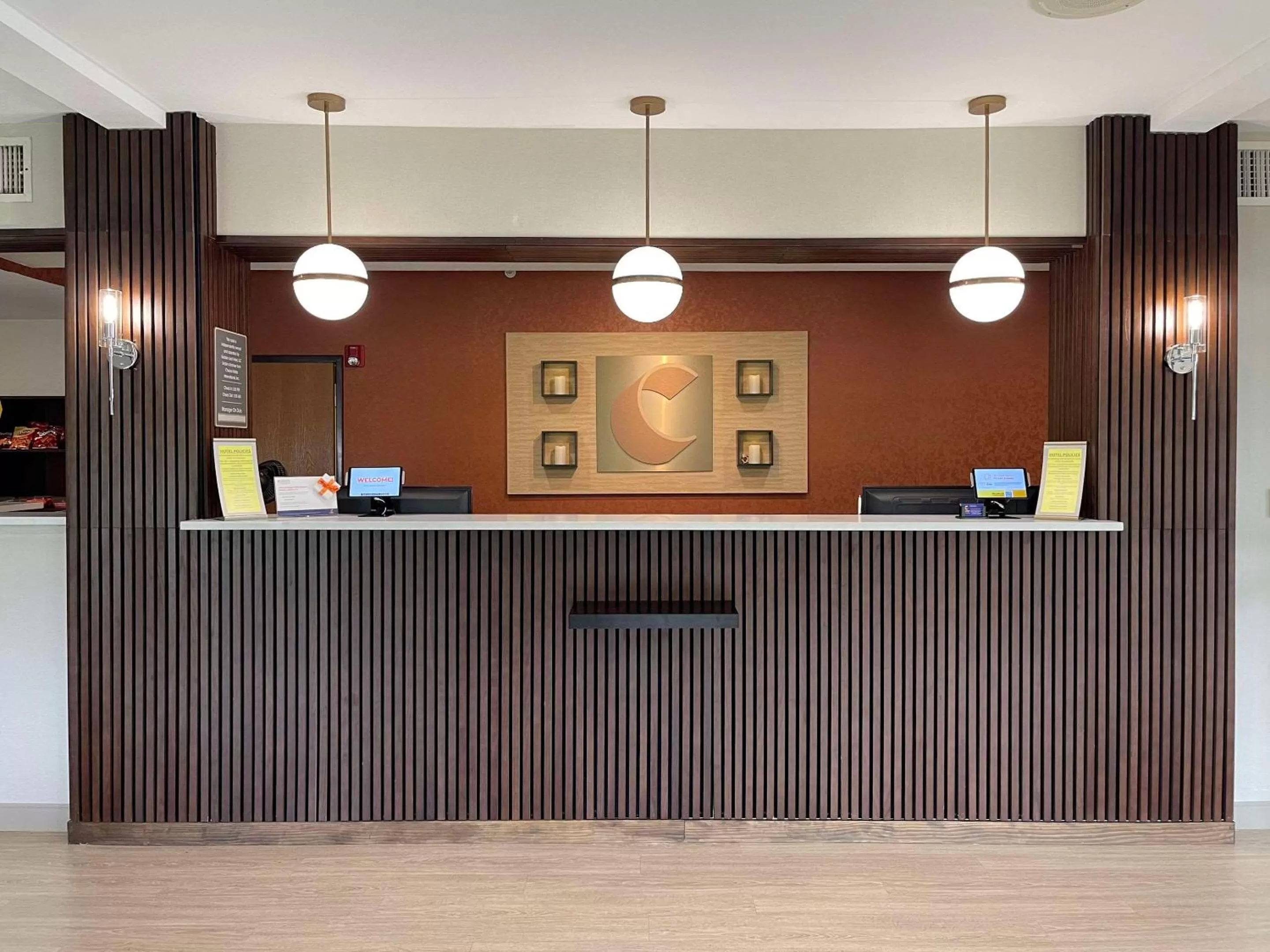 Lobby or reception in Comfort Suites Near Seaworld