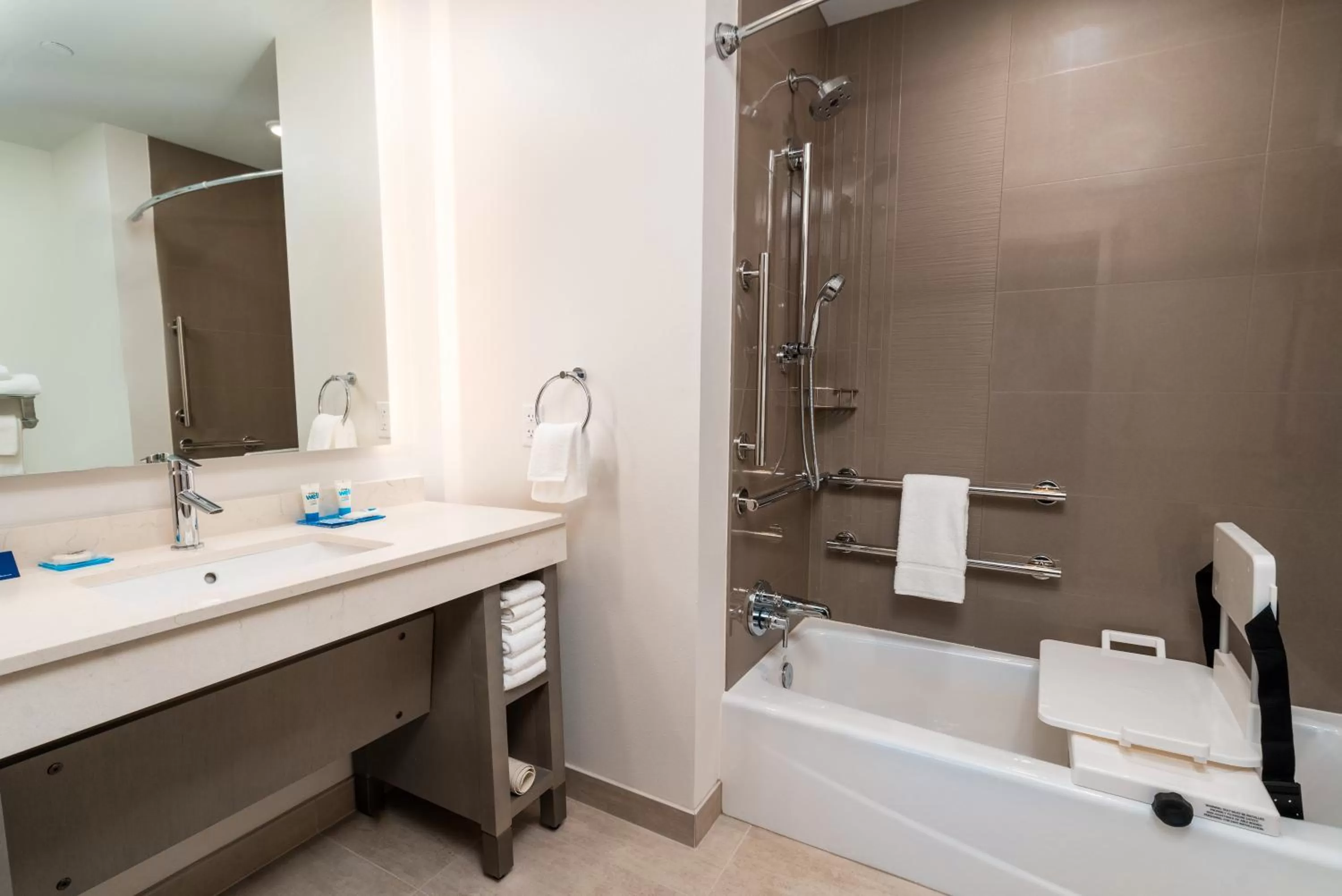 Bathroom in Hyatt House Nashville/Franklin/Cool Springs