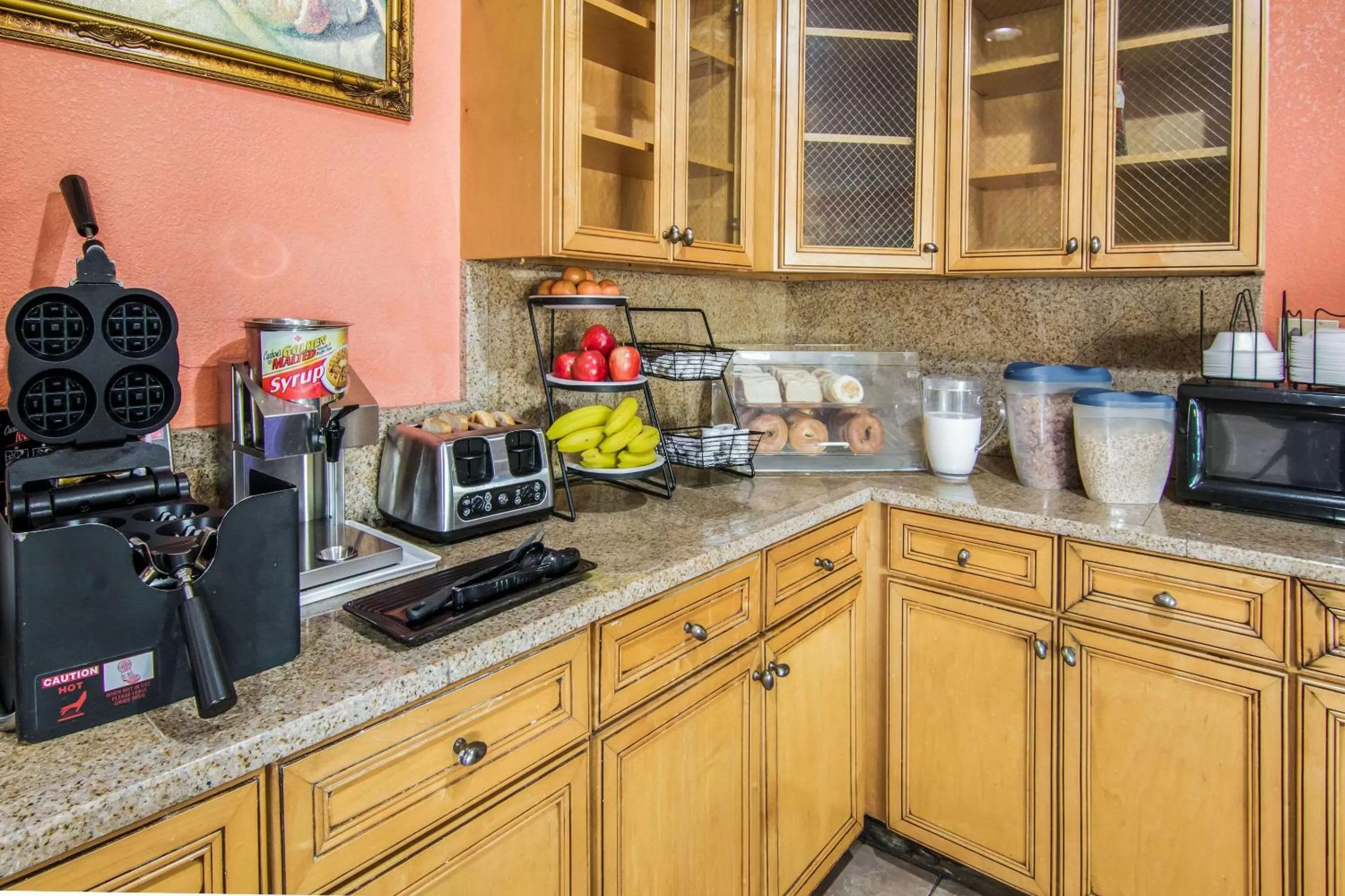 Restaurant/places to eat in Econo Lodge Atlanta Airport East