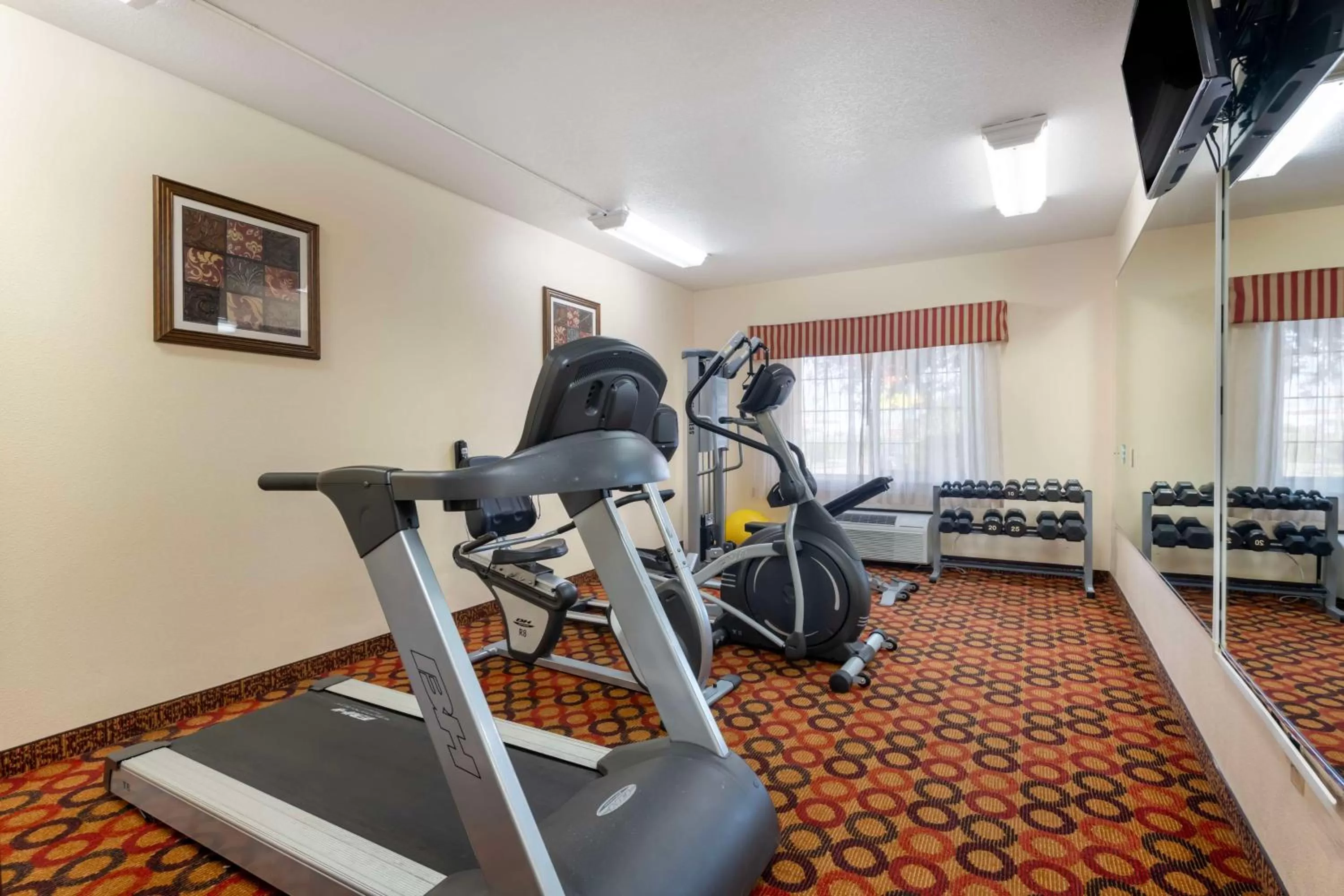 Fitness centre/facilities in Best Western Laramie Inn & Suites