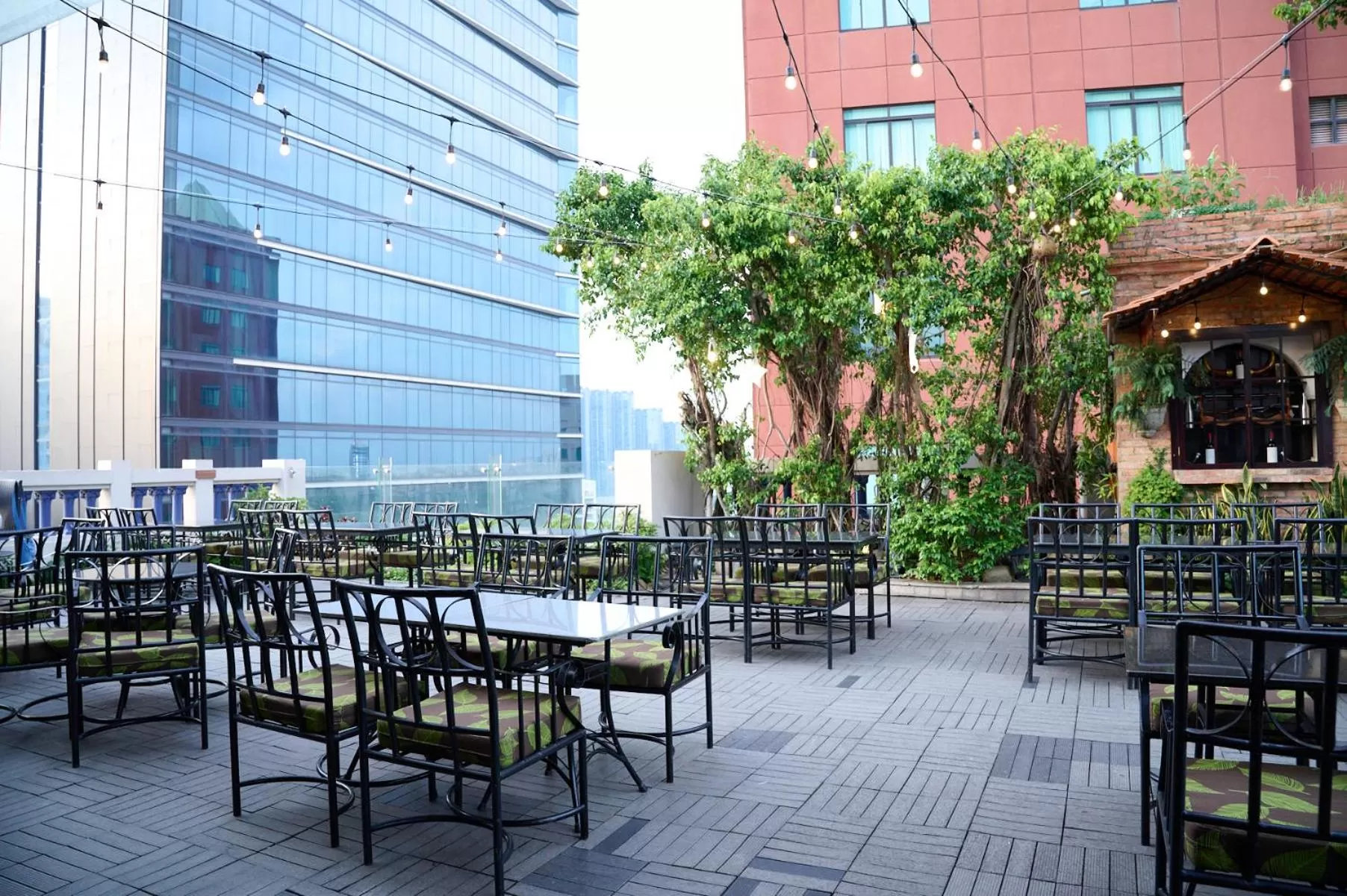 Restaurant/places to eat in Hotel Grand Saigon